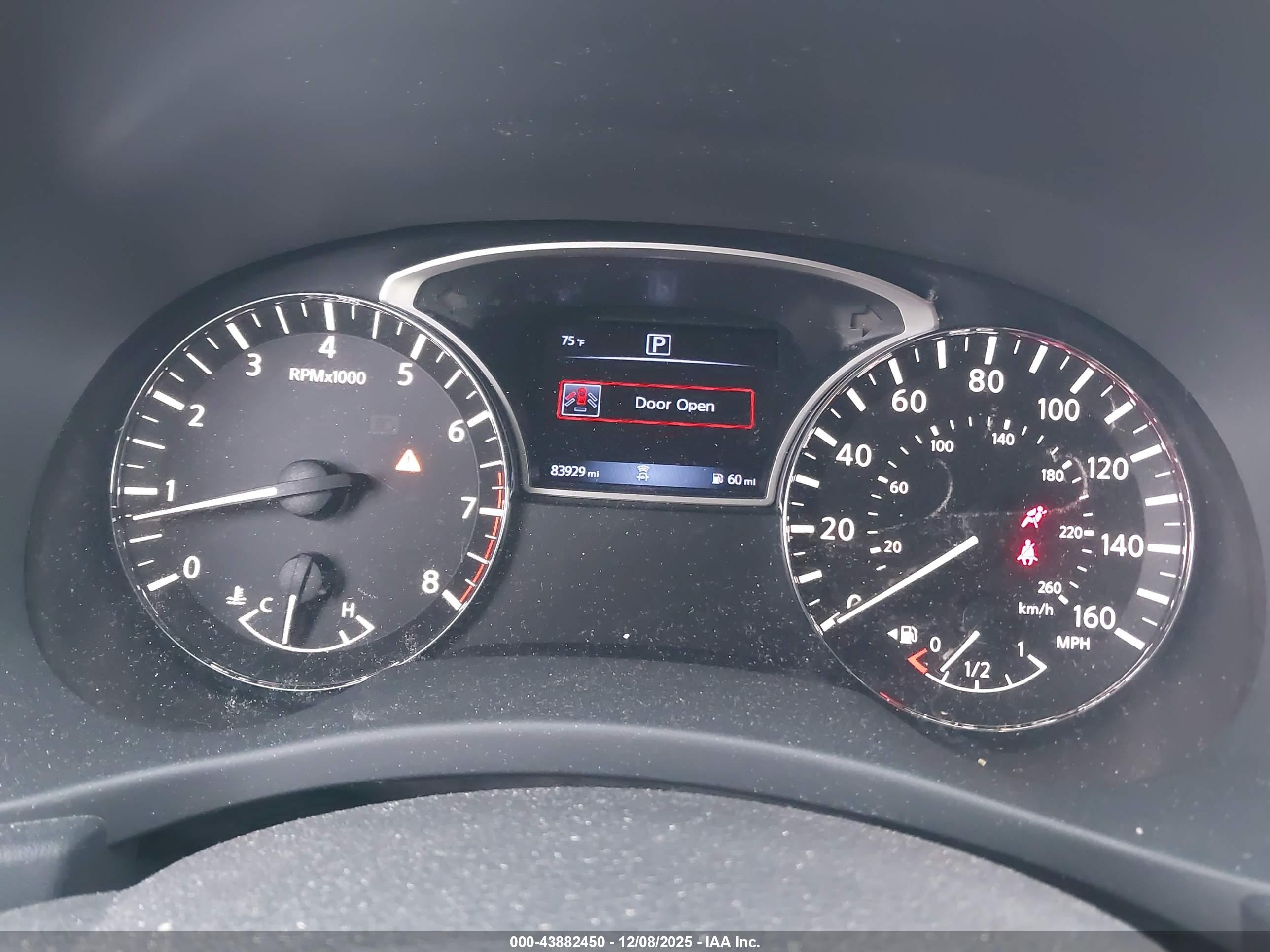 NISSAN PATHFINDER image 7