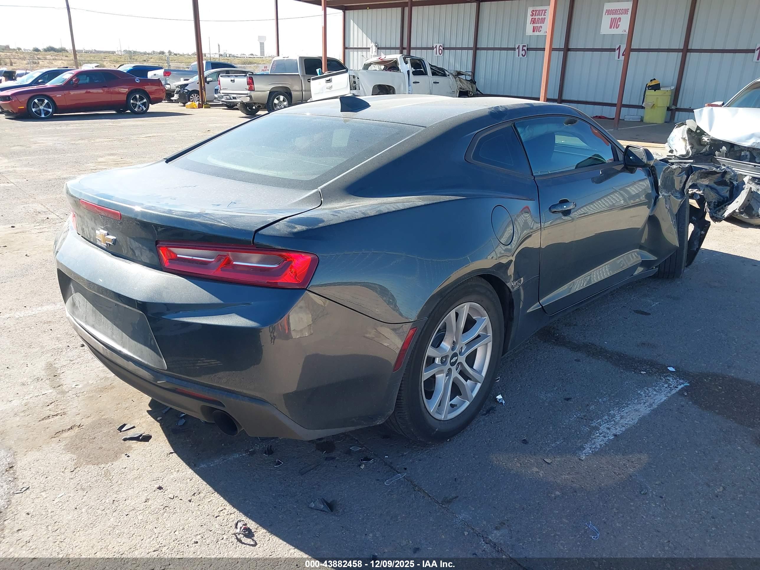 CHEVROLET CAMARO image 4