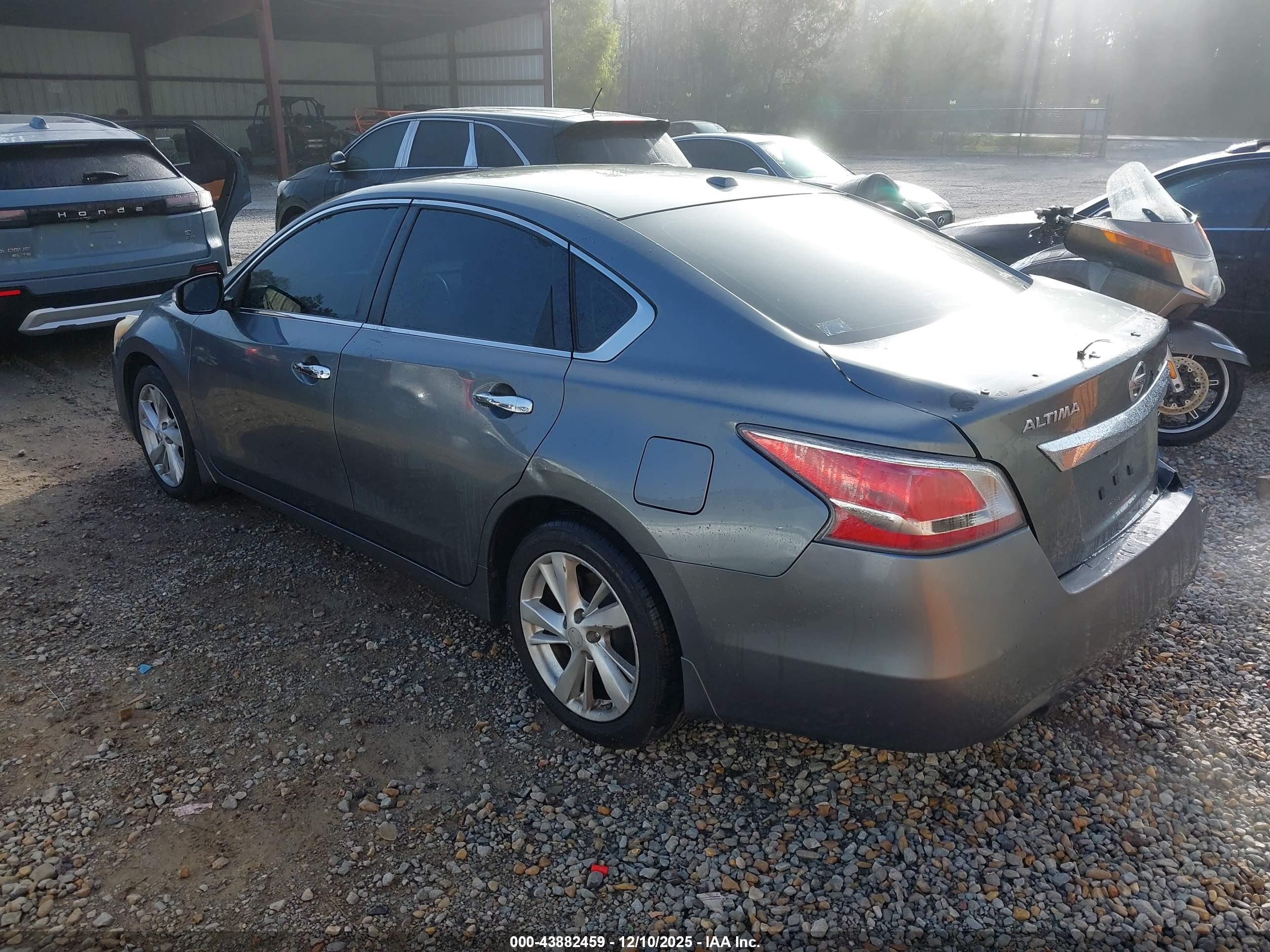 NISSAN ALTIMA image 3