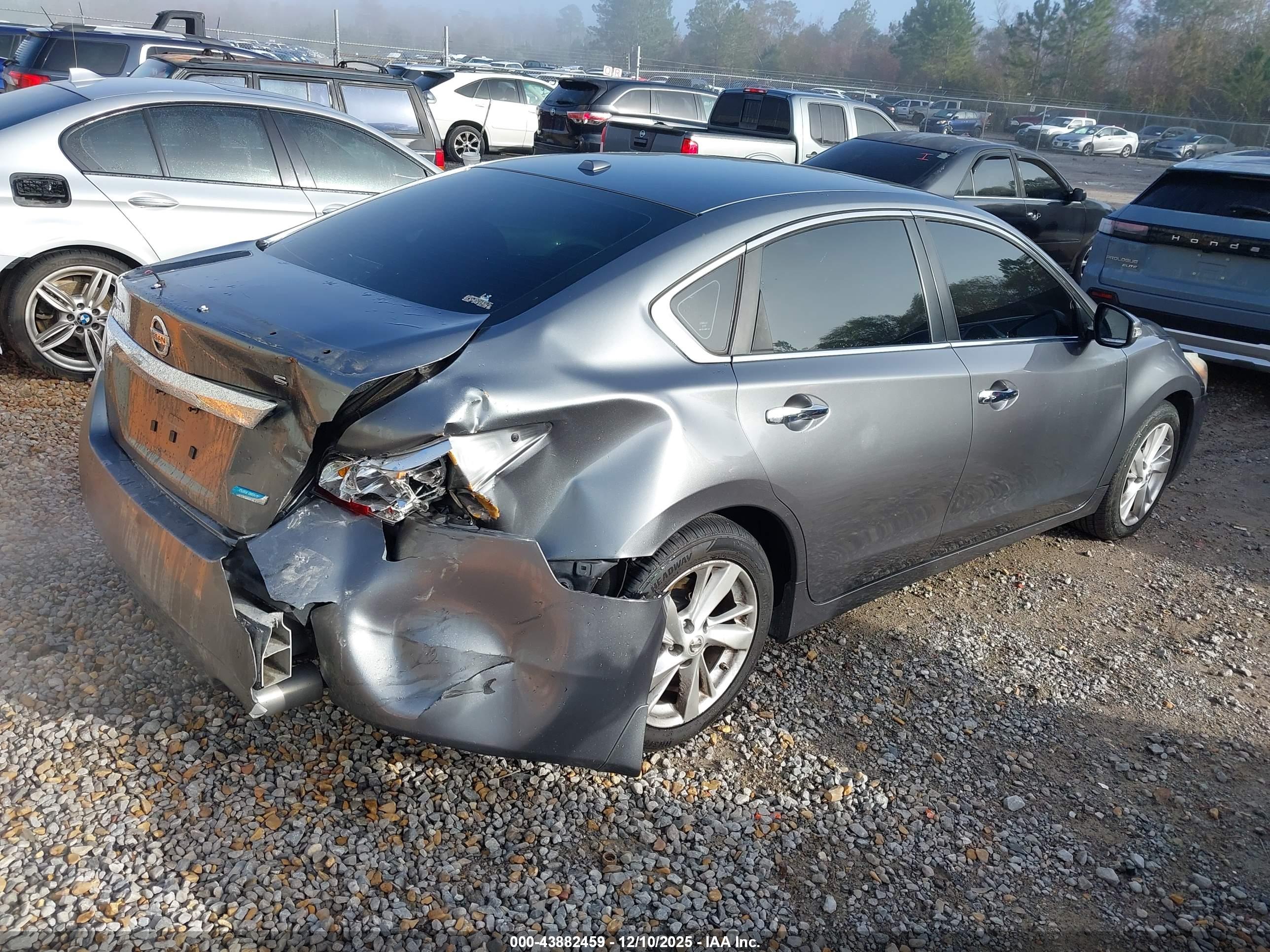 NISSAN ALTIMA image 4