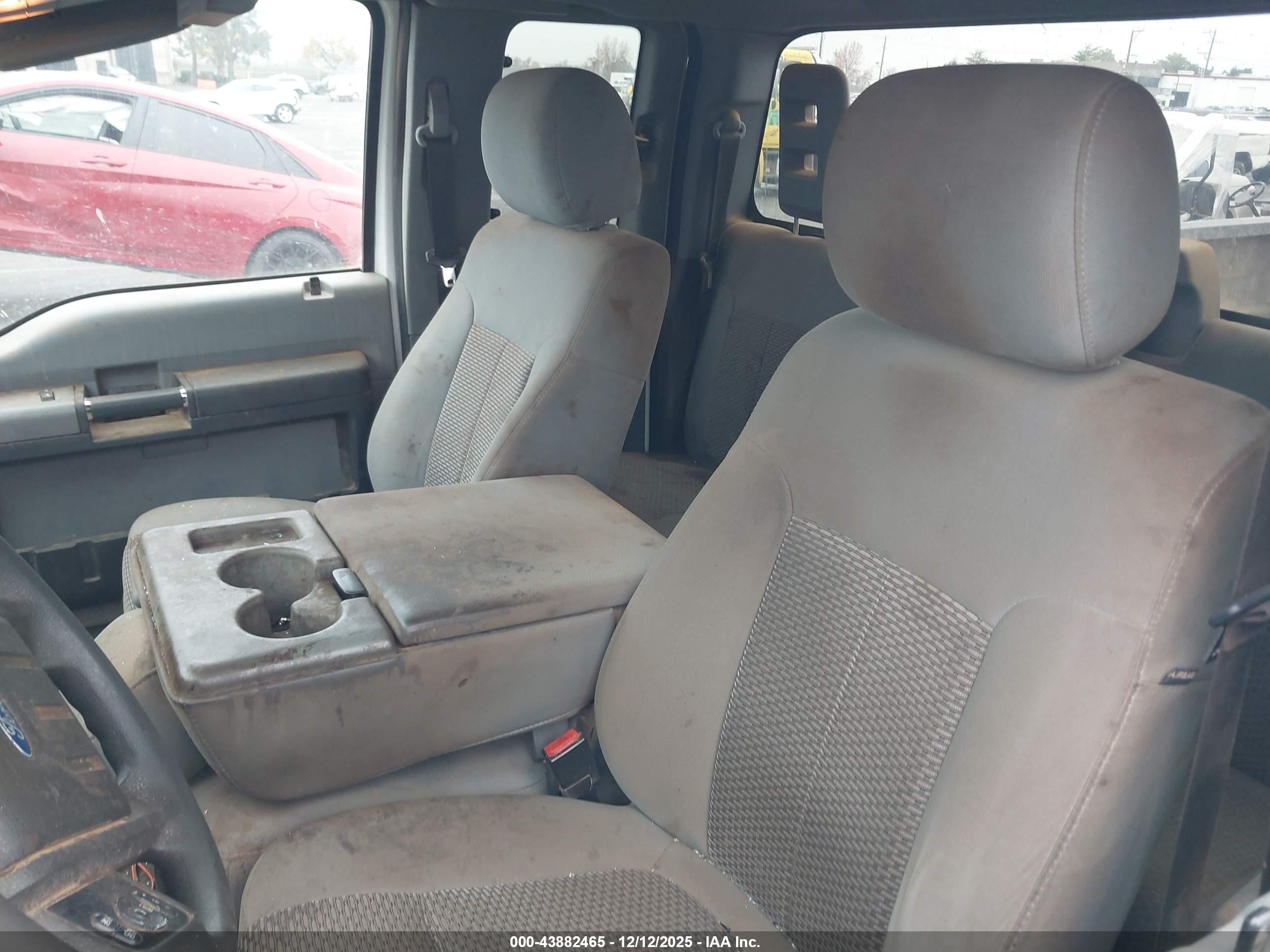 FORD F-350 image 7