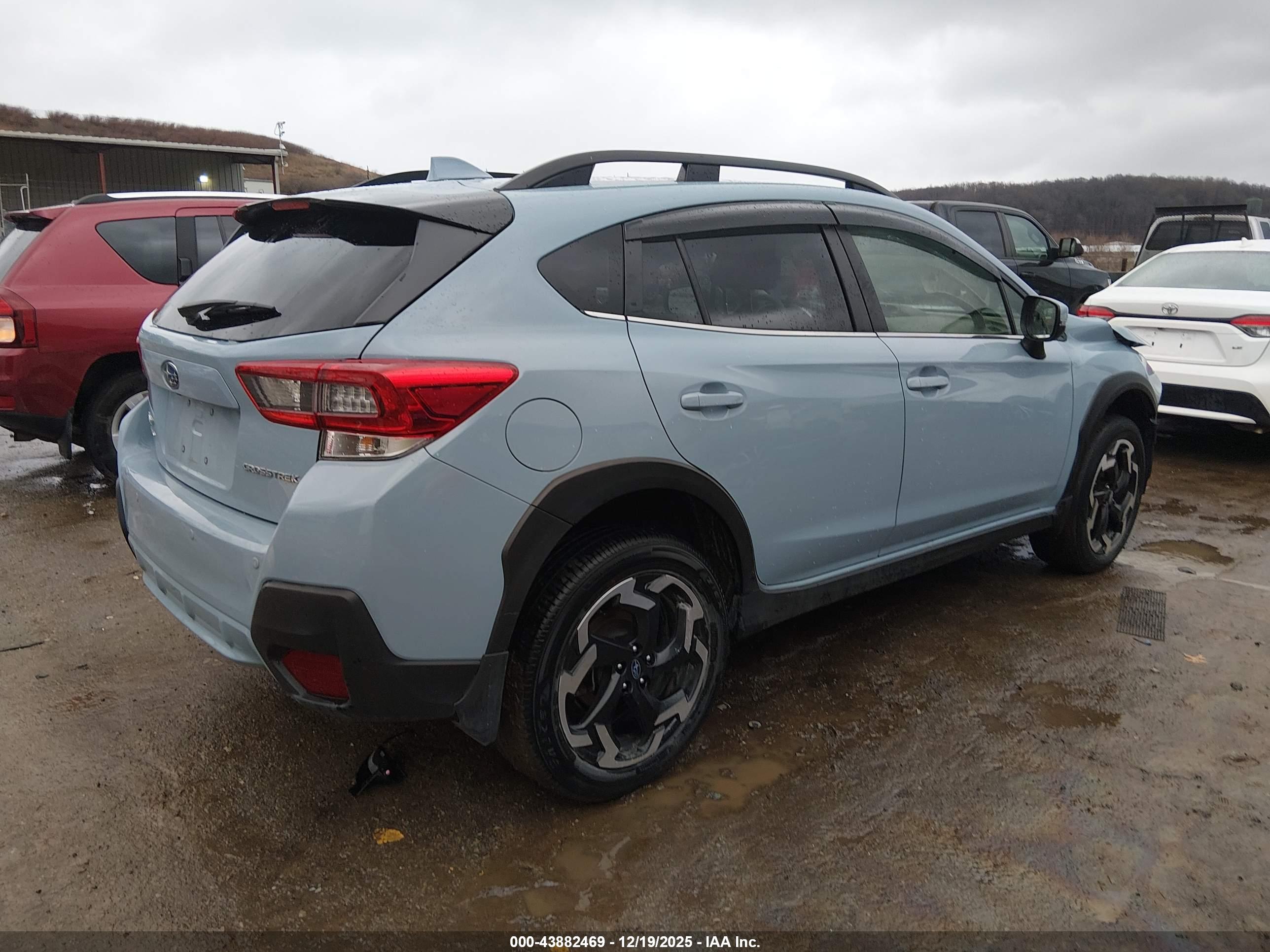 SUBARU CROSSTREK image 4