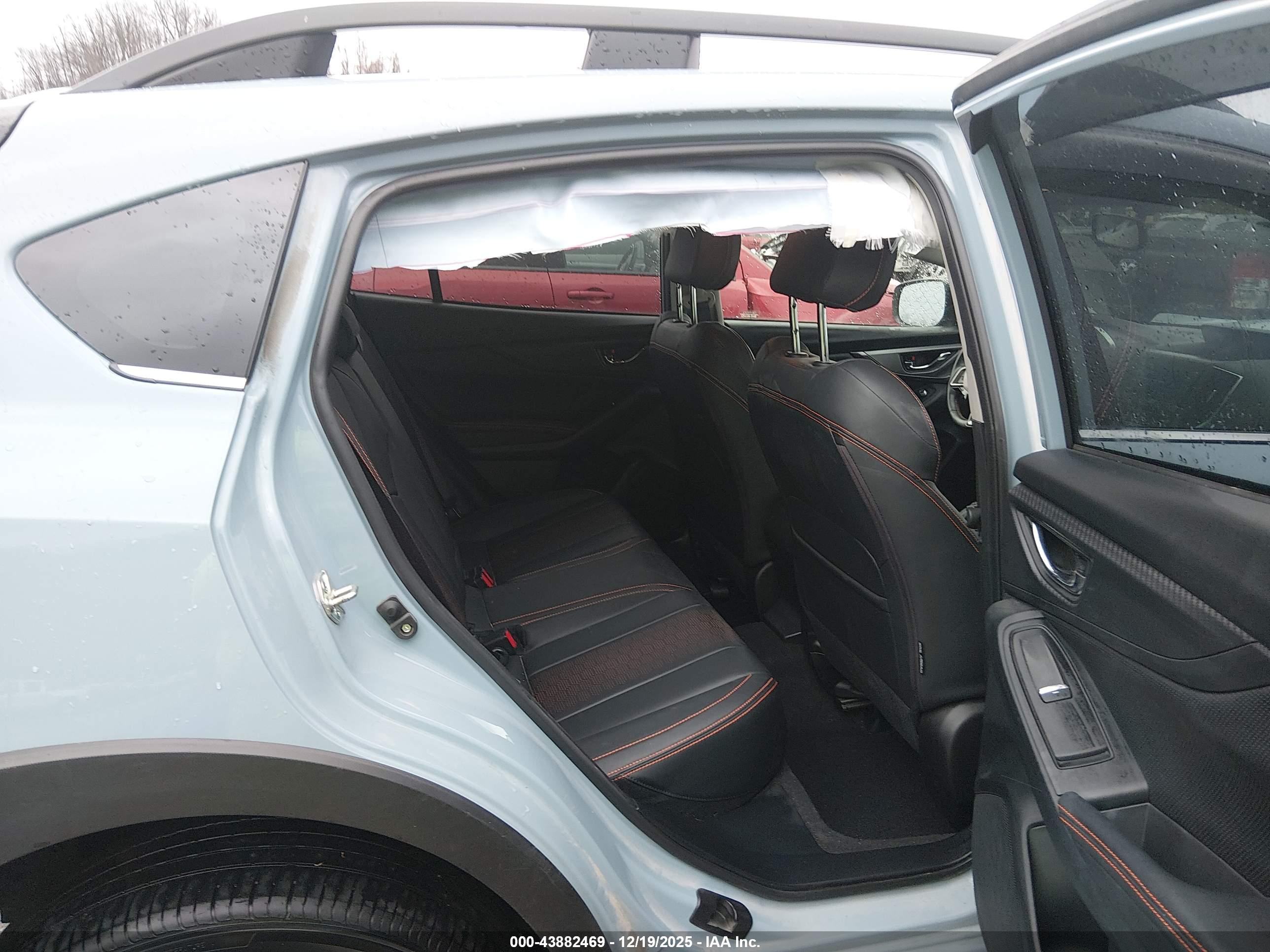 SUBARU CROSSTREK image 8