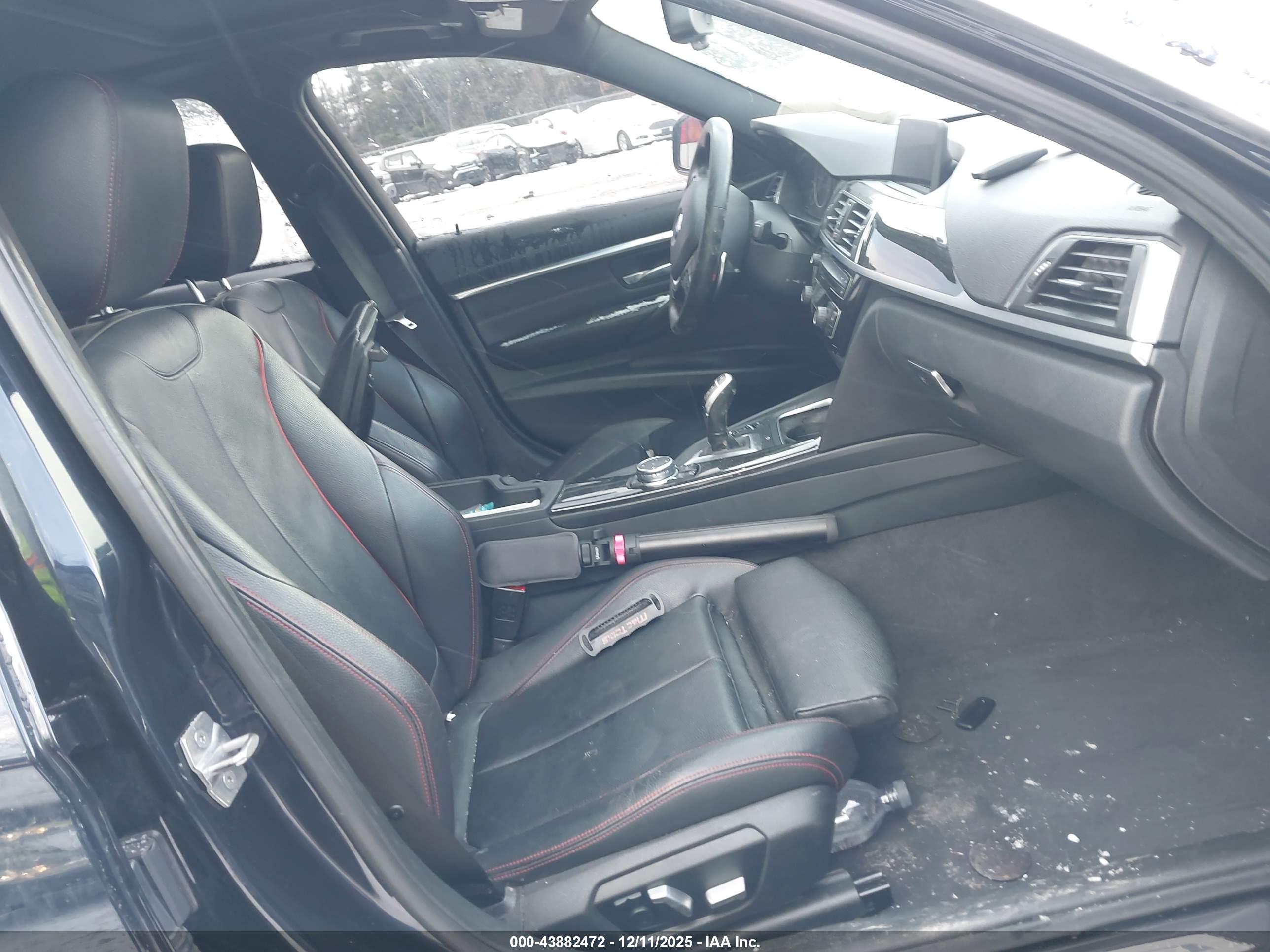 BMW 330I image 5