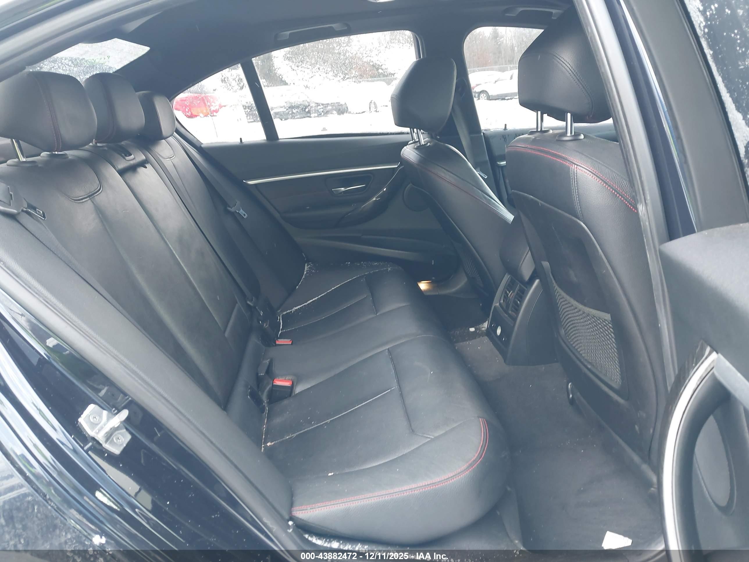 BMW 330I image 8