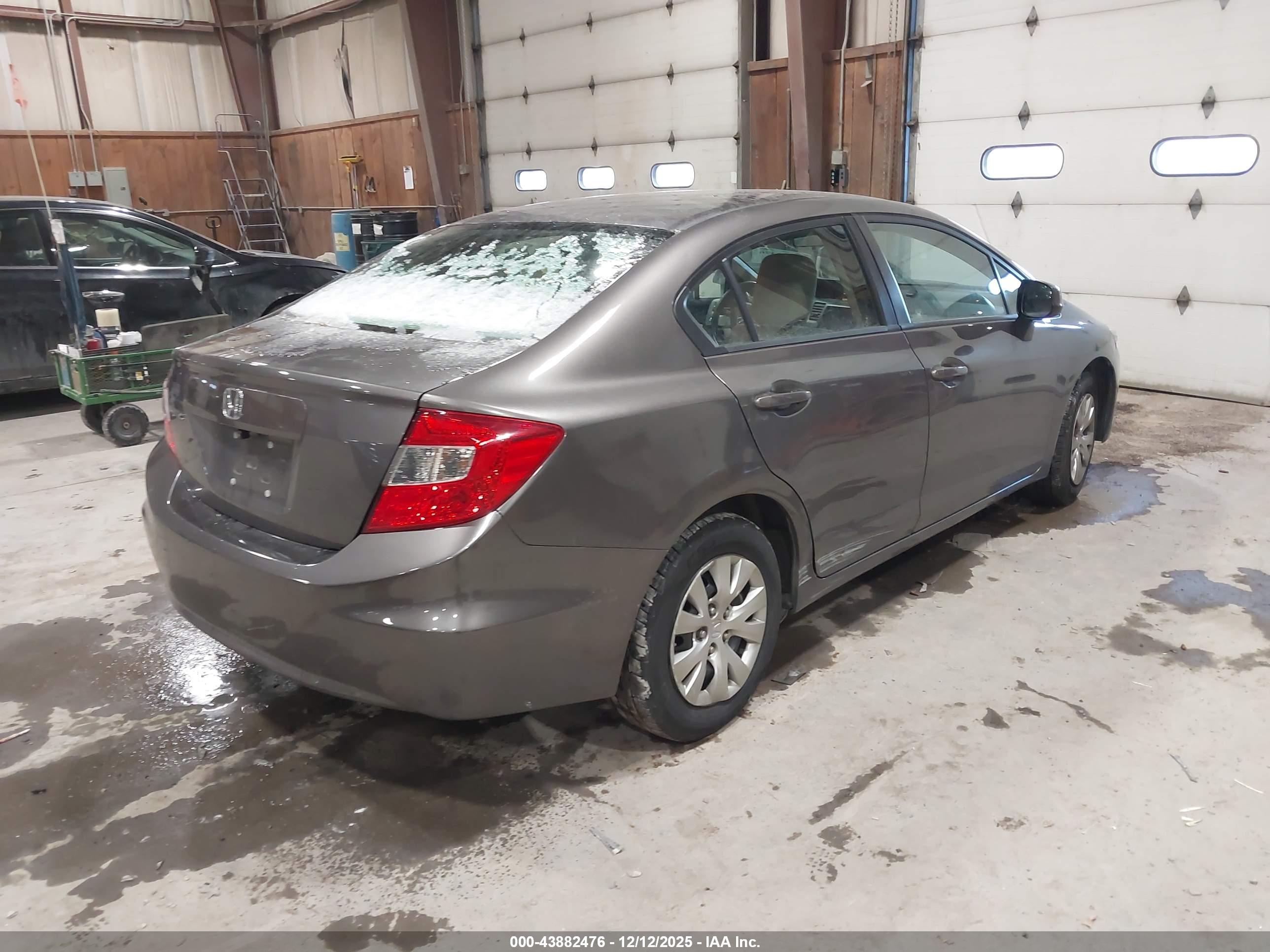 HONDA CIVIC image 4