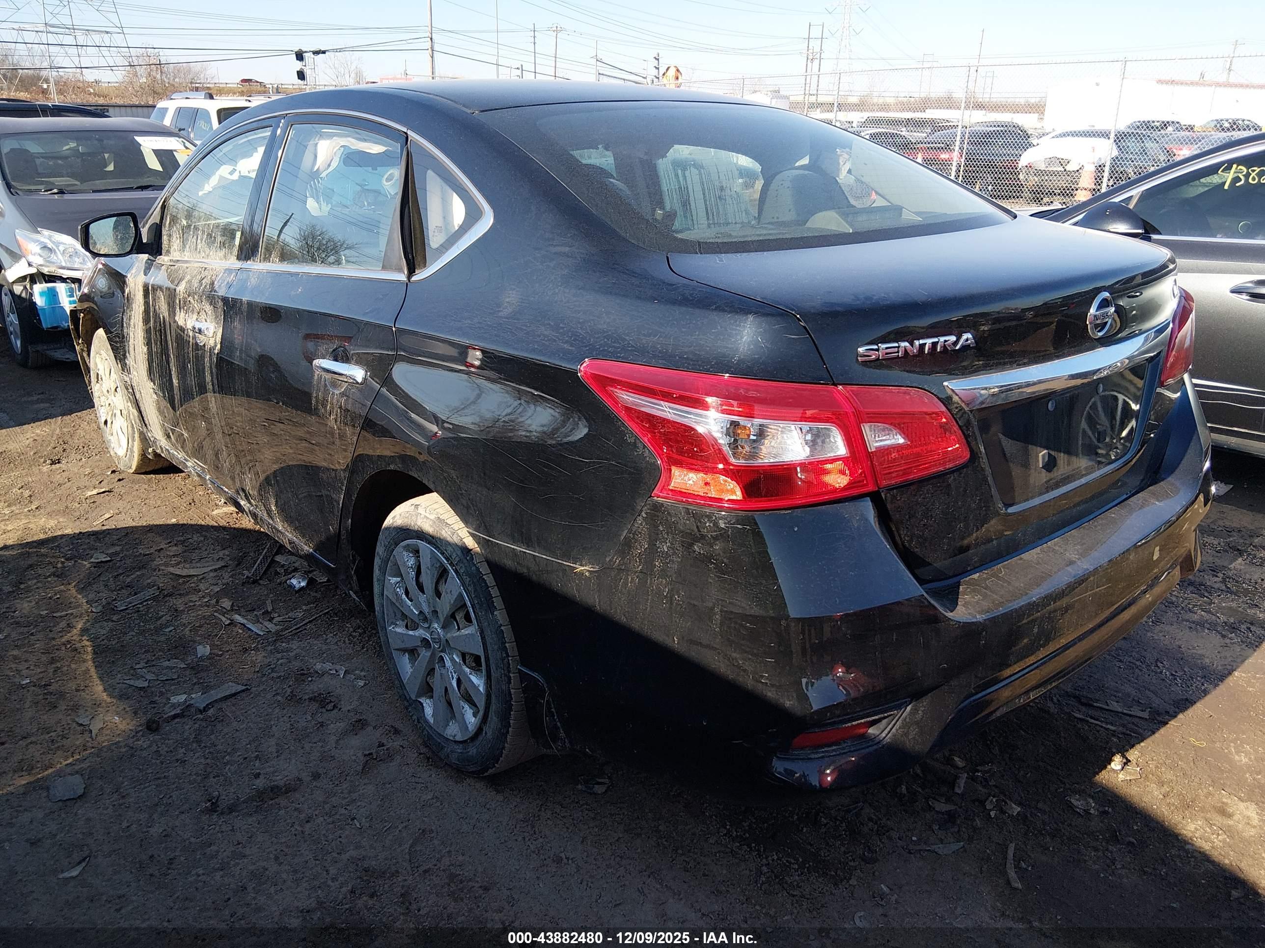 NISSAN SENTRA image 3