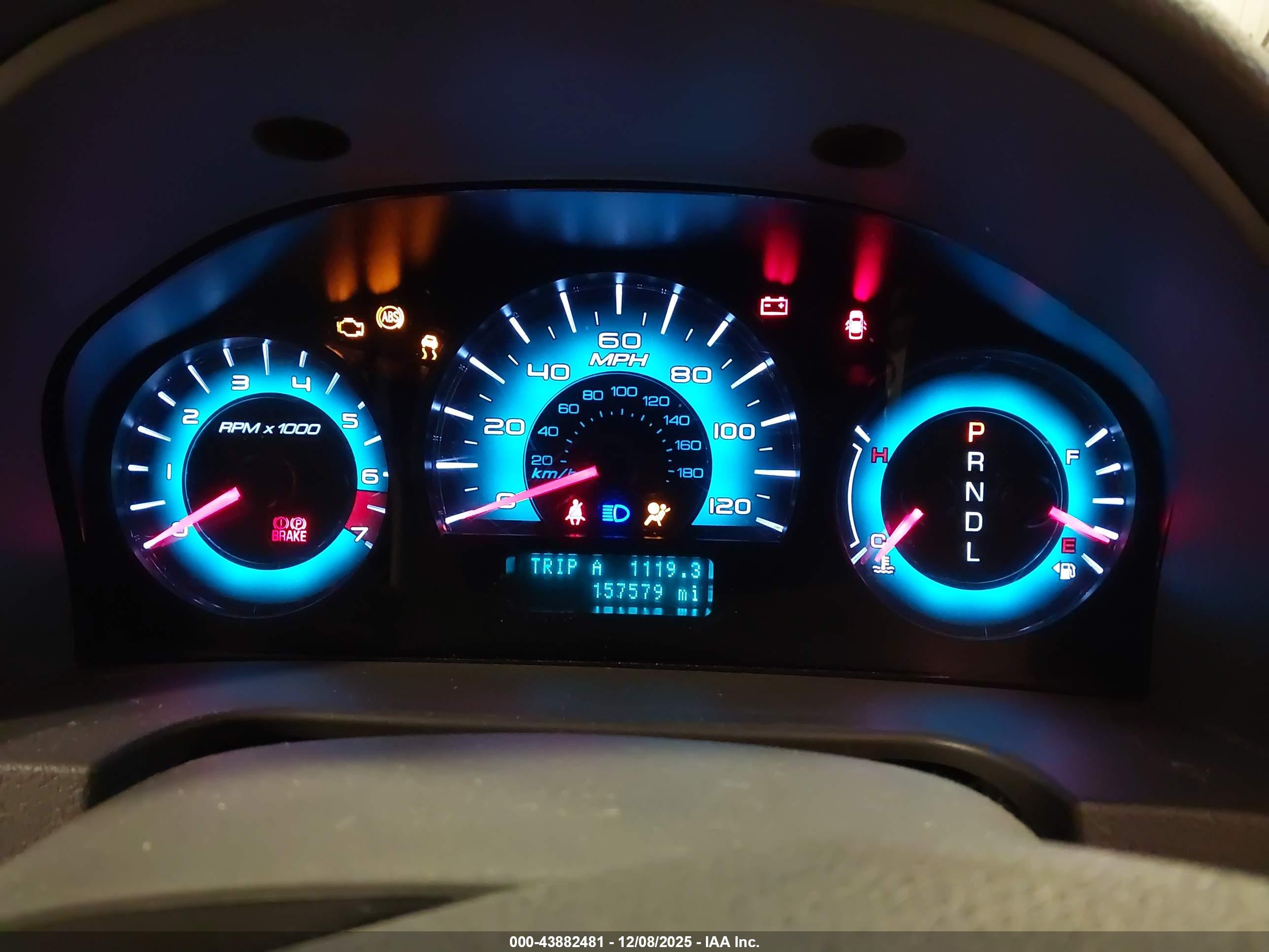 FORD FUSION image 7