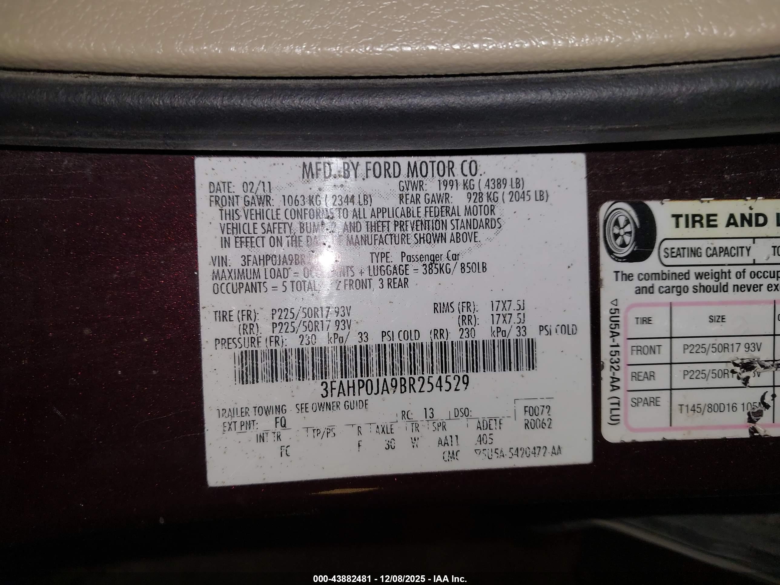 FORD FUSION image 9