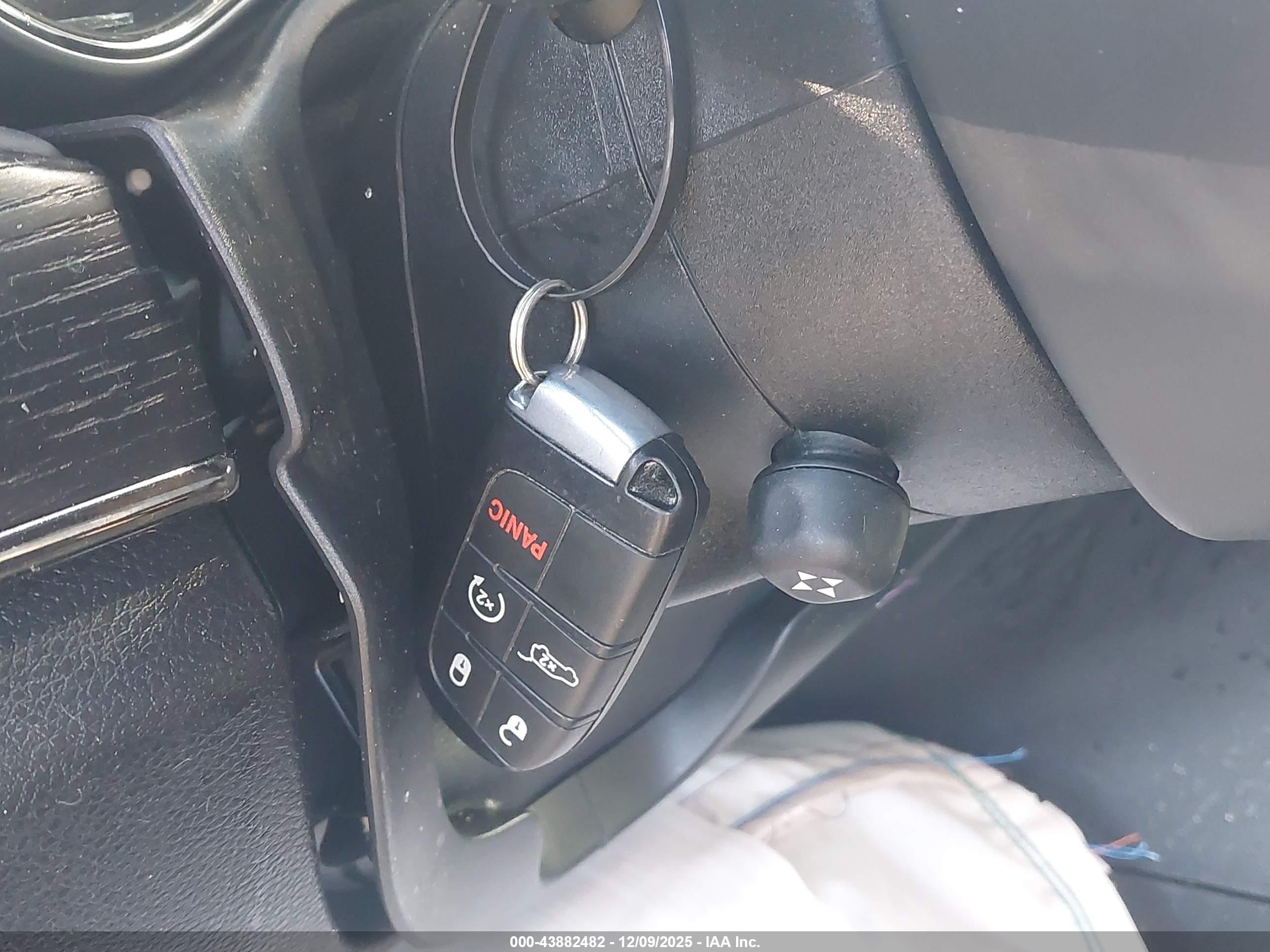 JEEP GRAND image 11