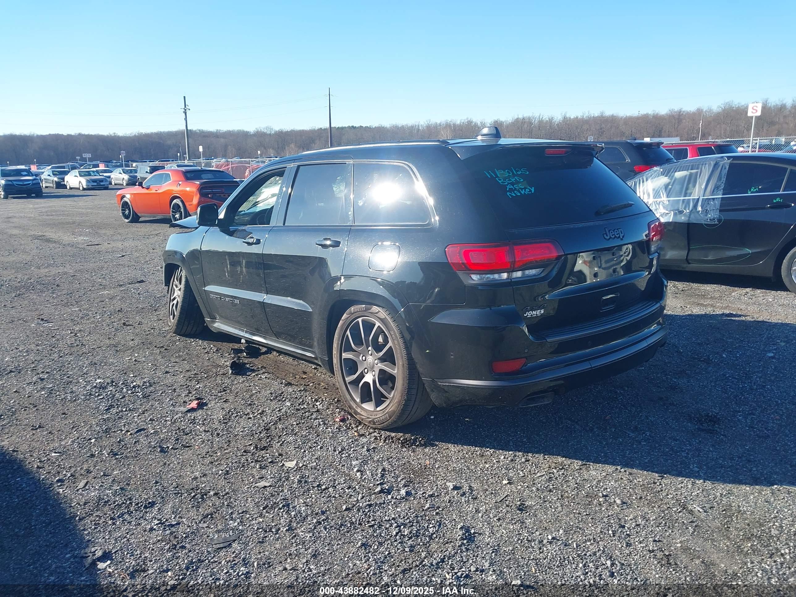JEEP GRAND image 3