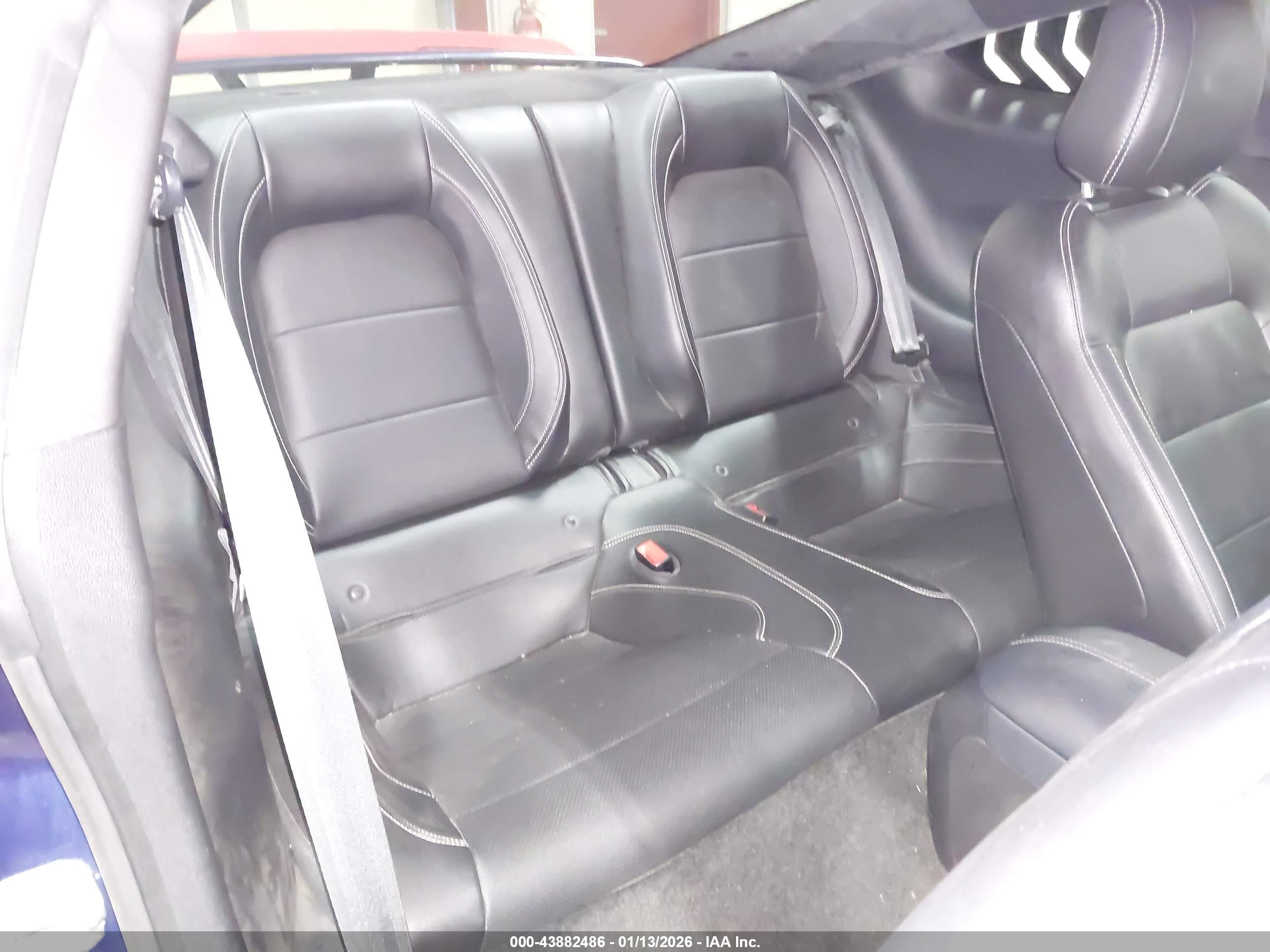 FORD MUSTANG image 8