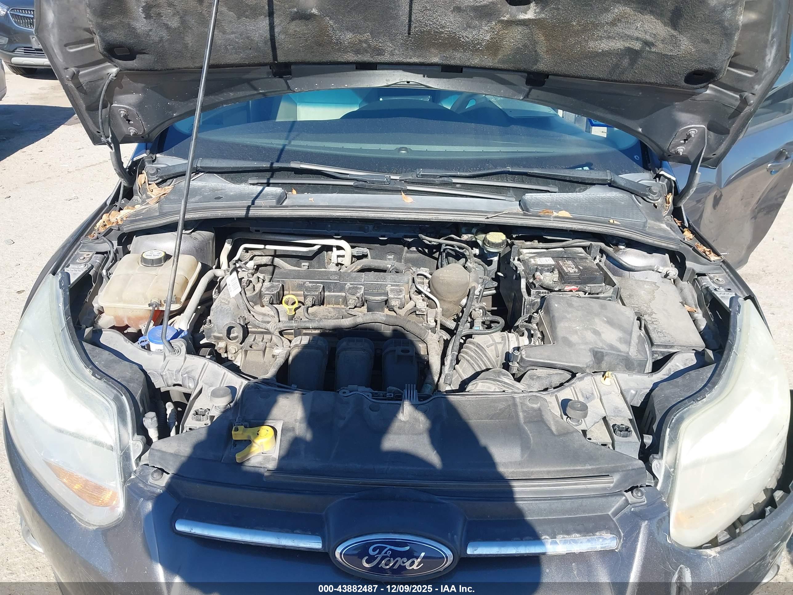 FORD FOCUS image 10