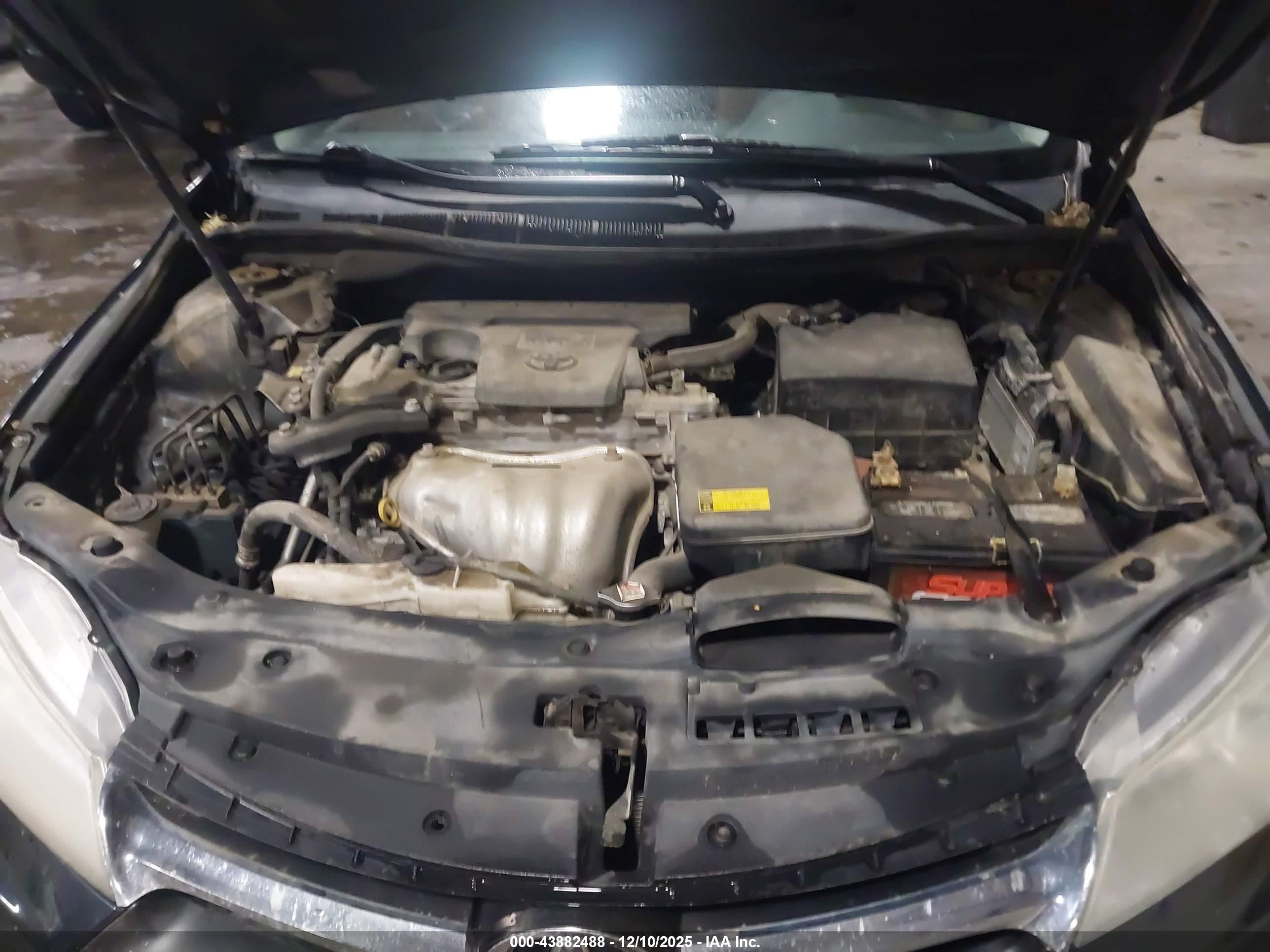 TOYOTA CAMRY image 10