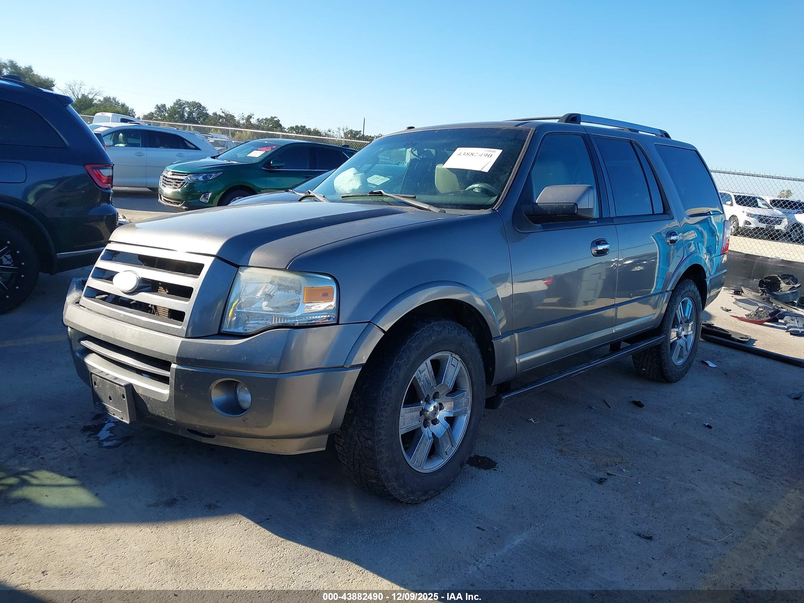 FORD EXPEDITION image 2