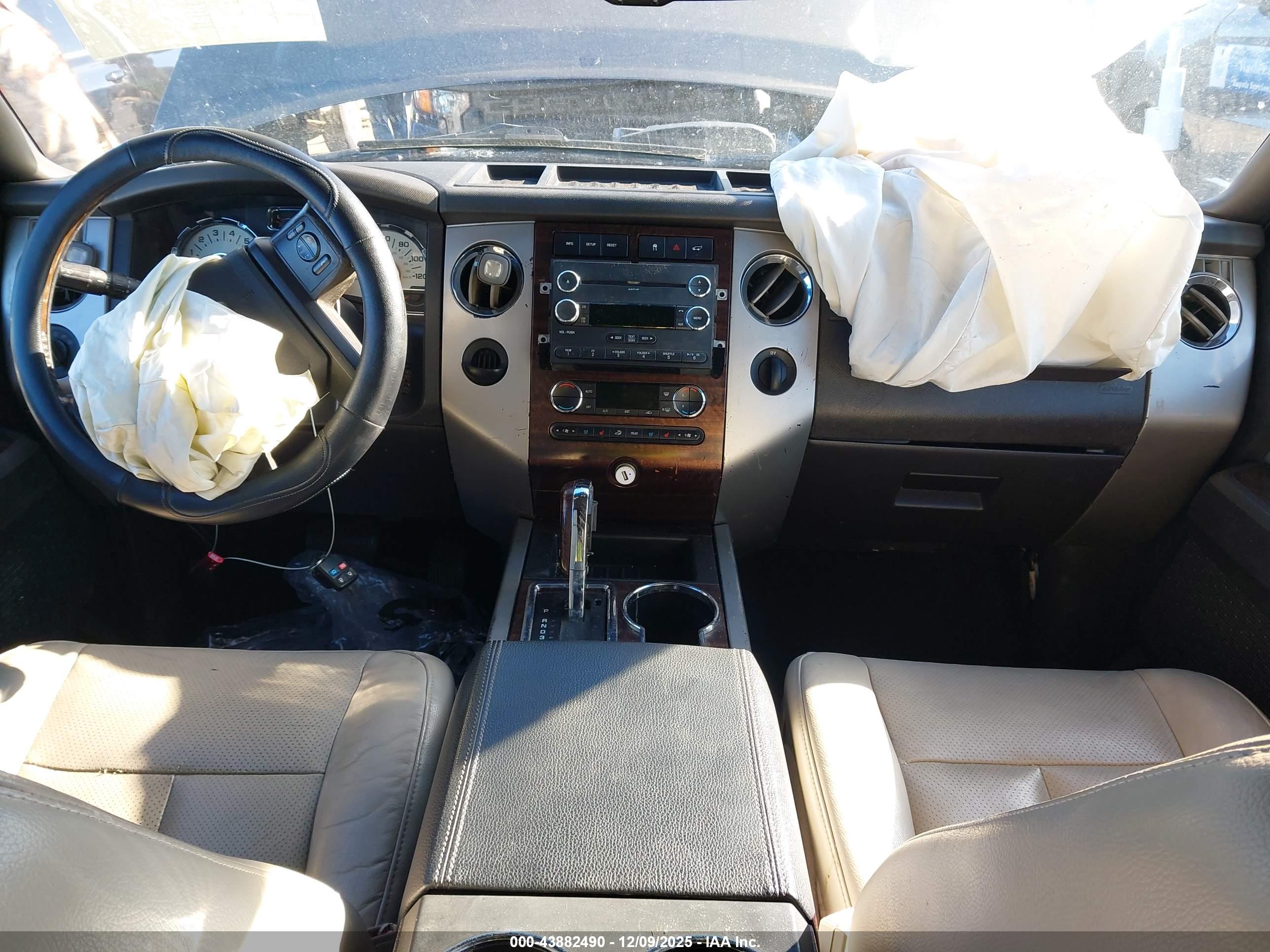 FORD EXPEDITION image 5