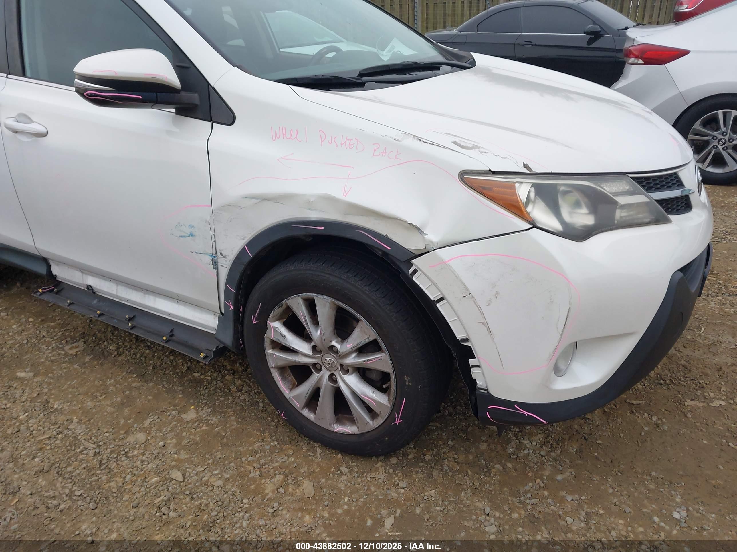 TOYOTA RAV4 image 6