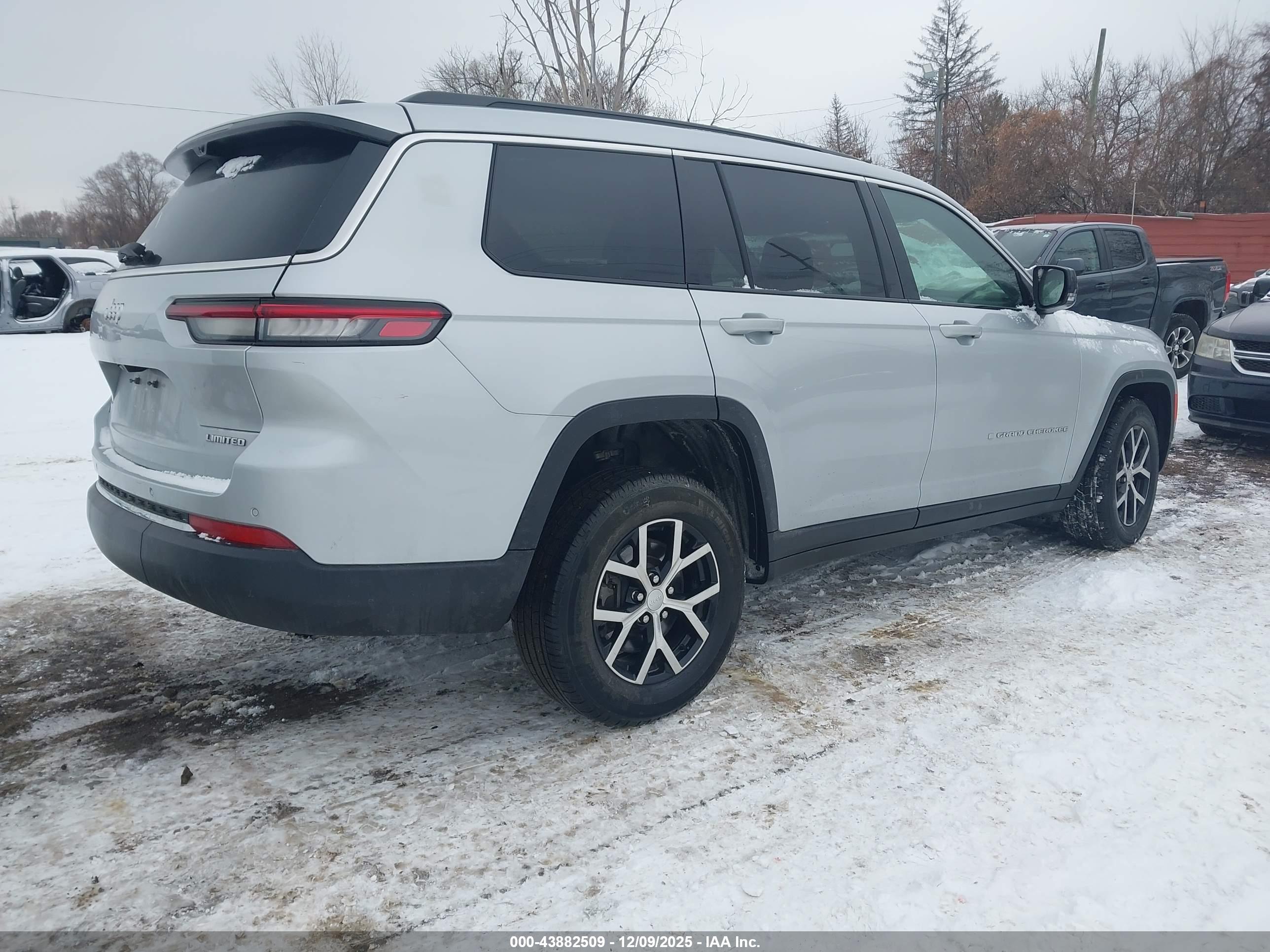 JEEP GRAND image 4