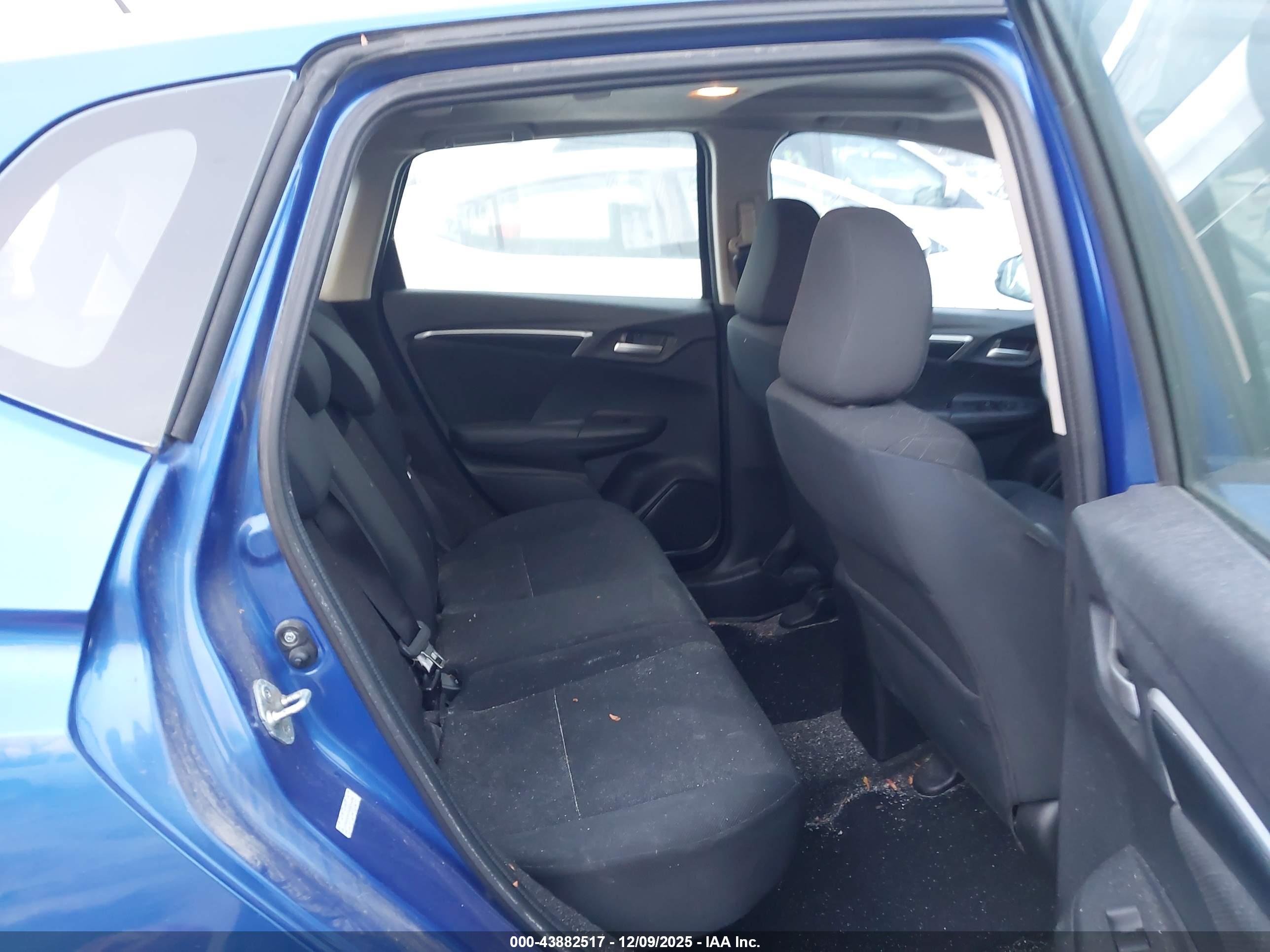 HONDA FIT image 8