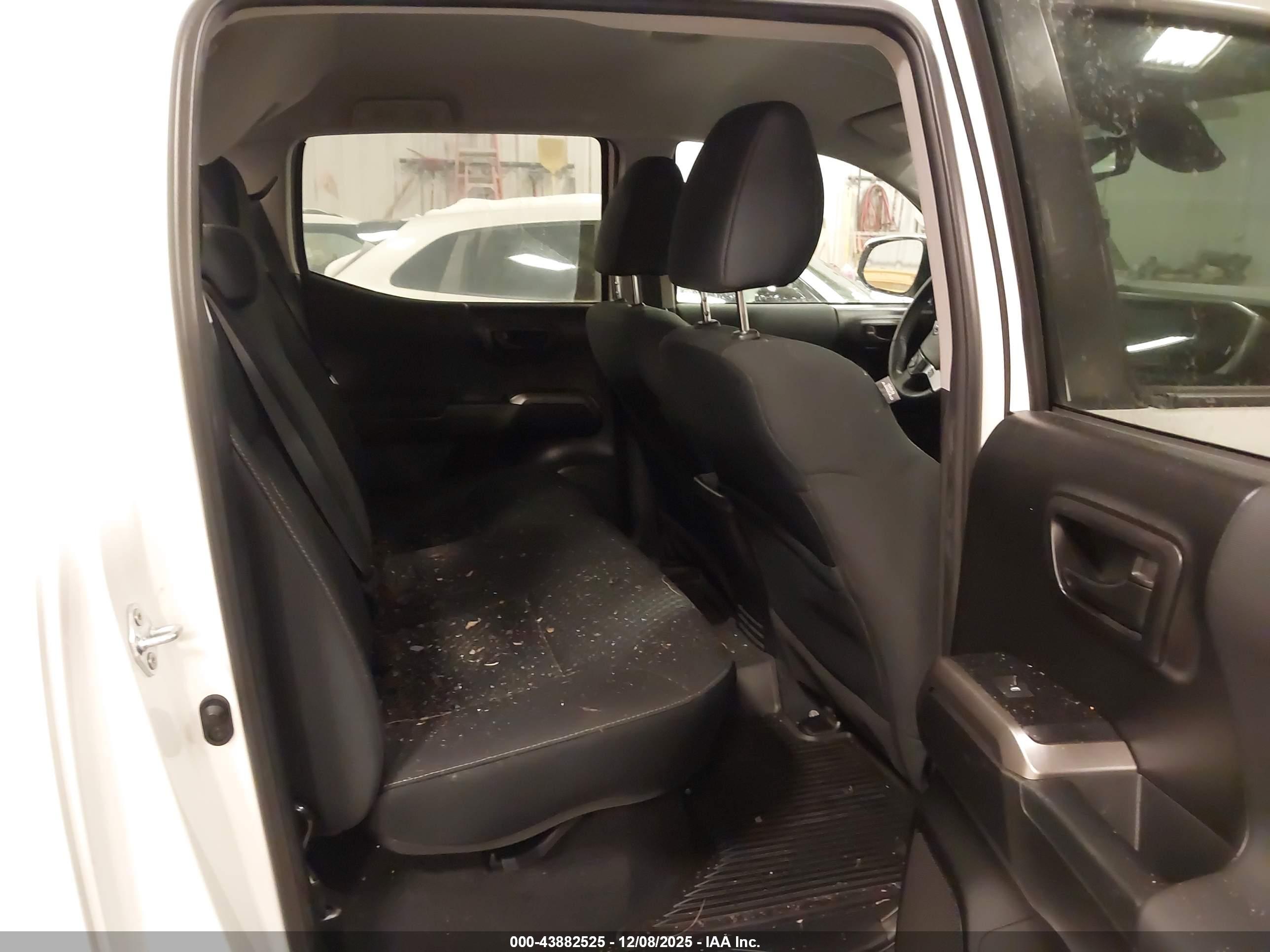 TOYOTA TACOMA image 8