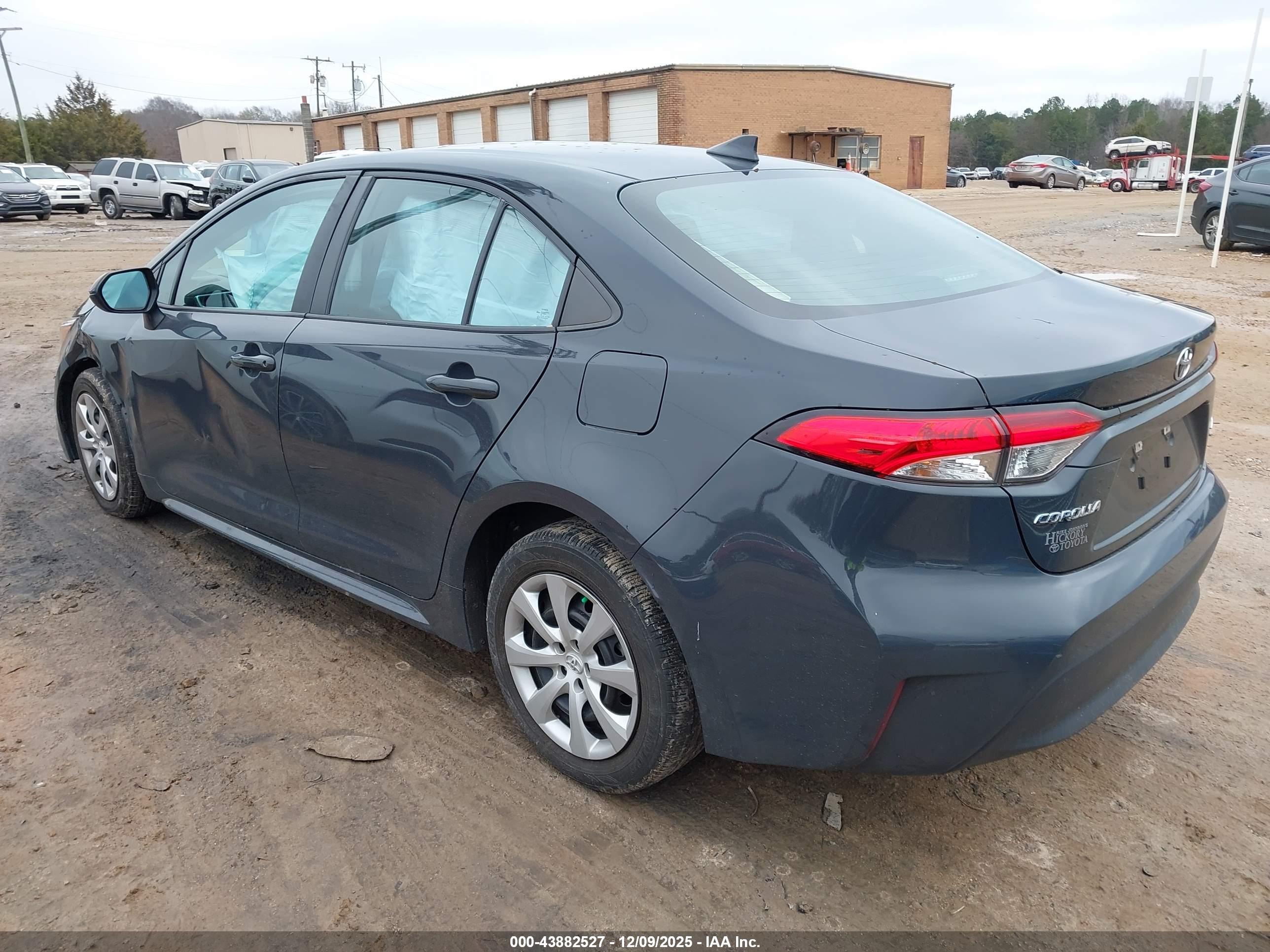 TOYOTA COROLLA image 3