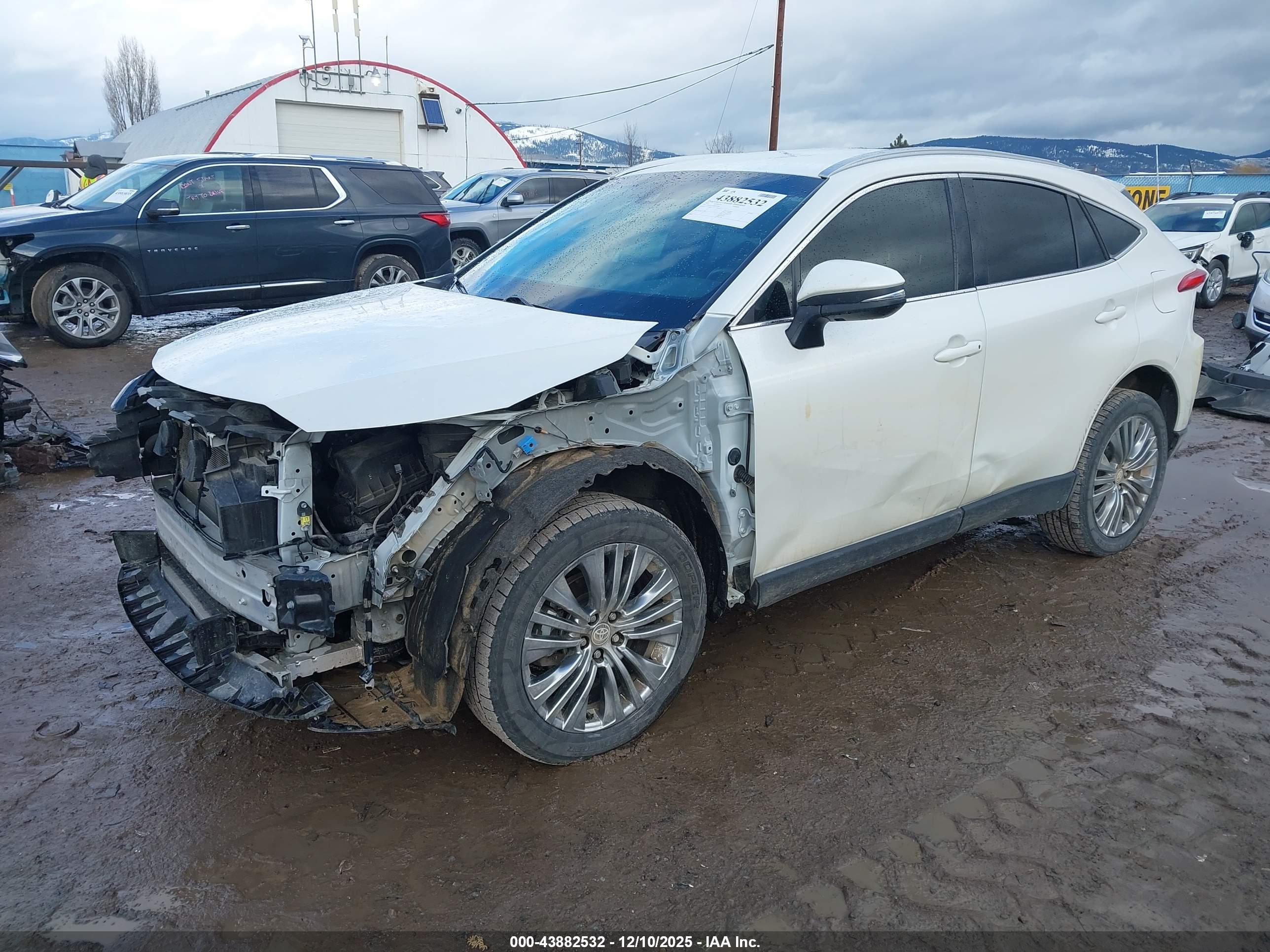 TOYOTA VENZA image 2