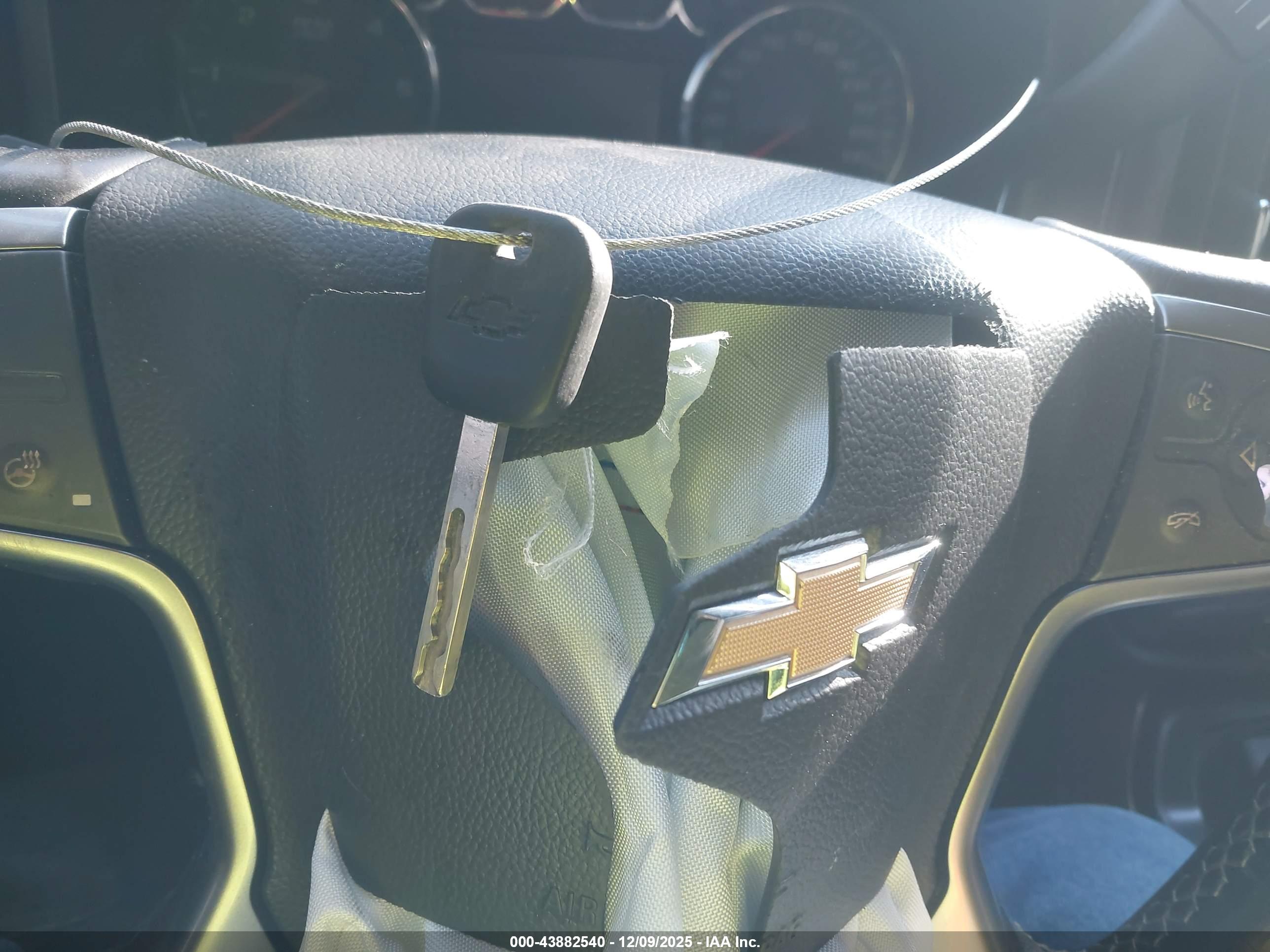 CHEVROLET SILVERADO image 11