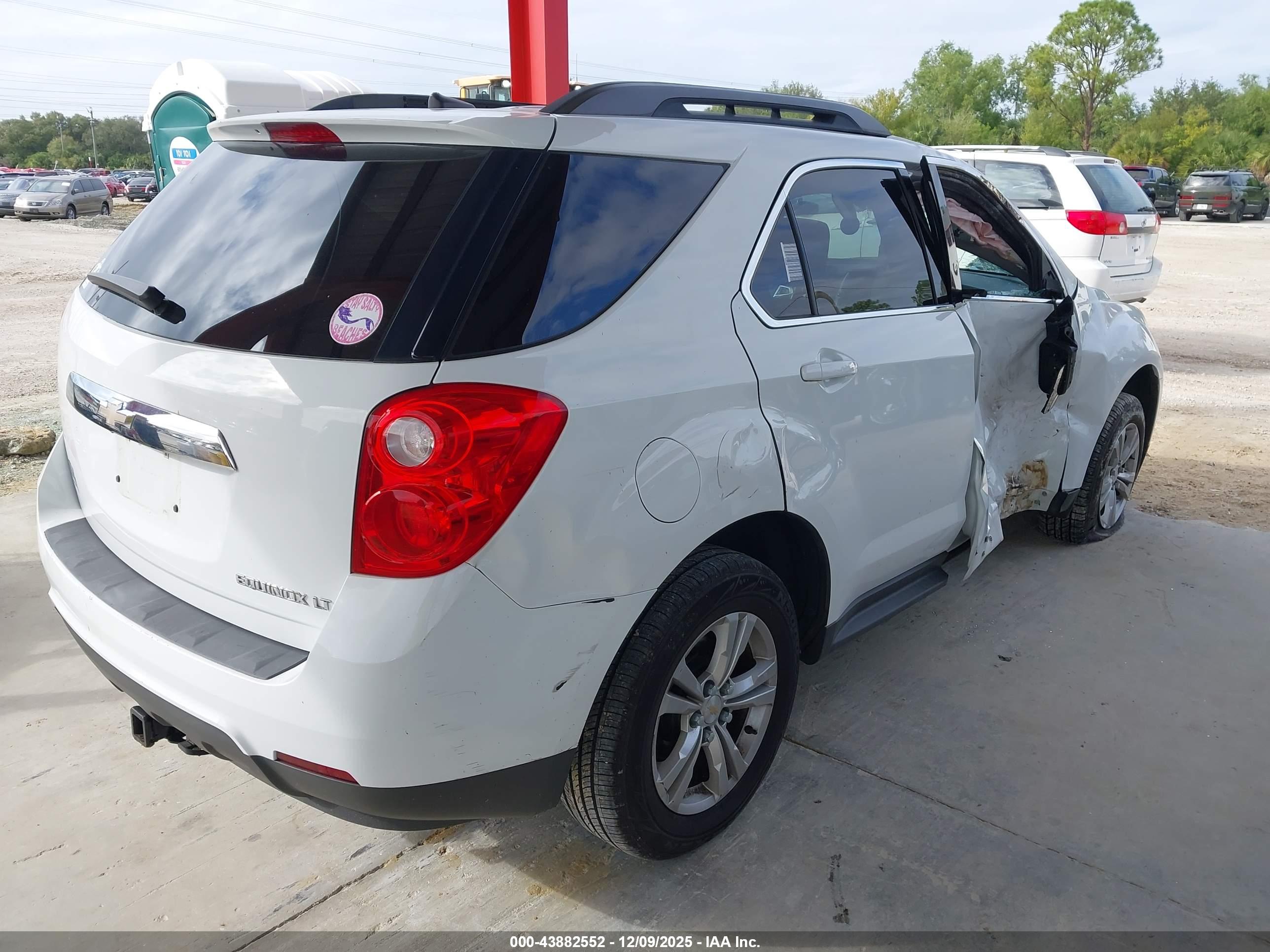CHEVROLET EQUINOX image 4
