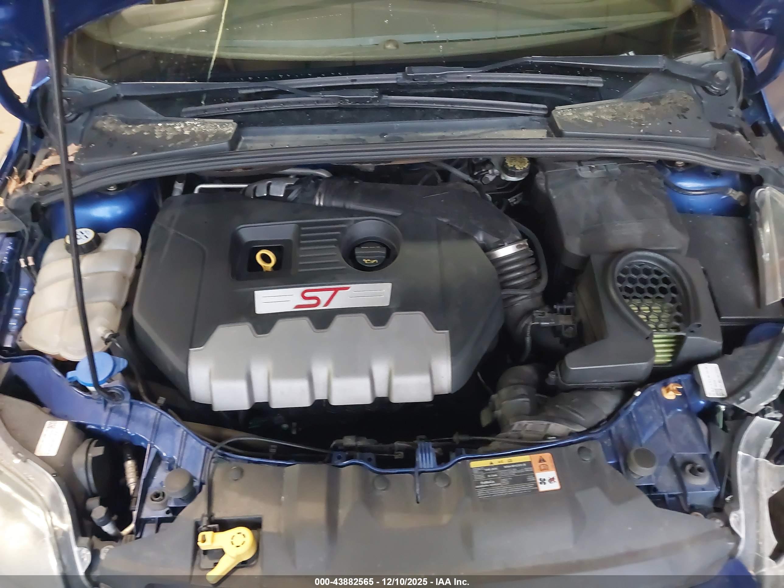 FORD FOCUS image 10