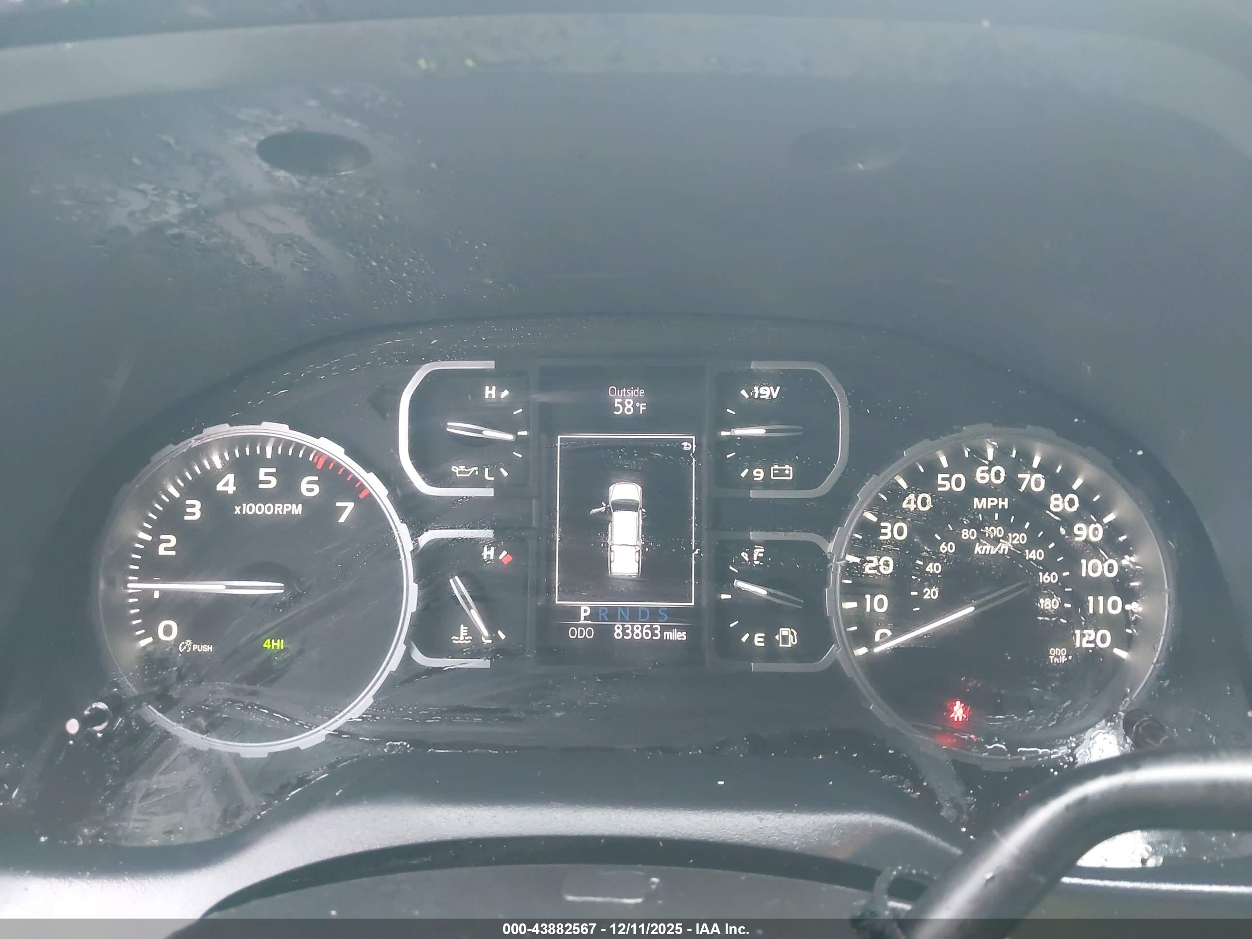 TOYOTA TUNDRA image 7
