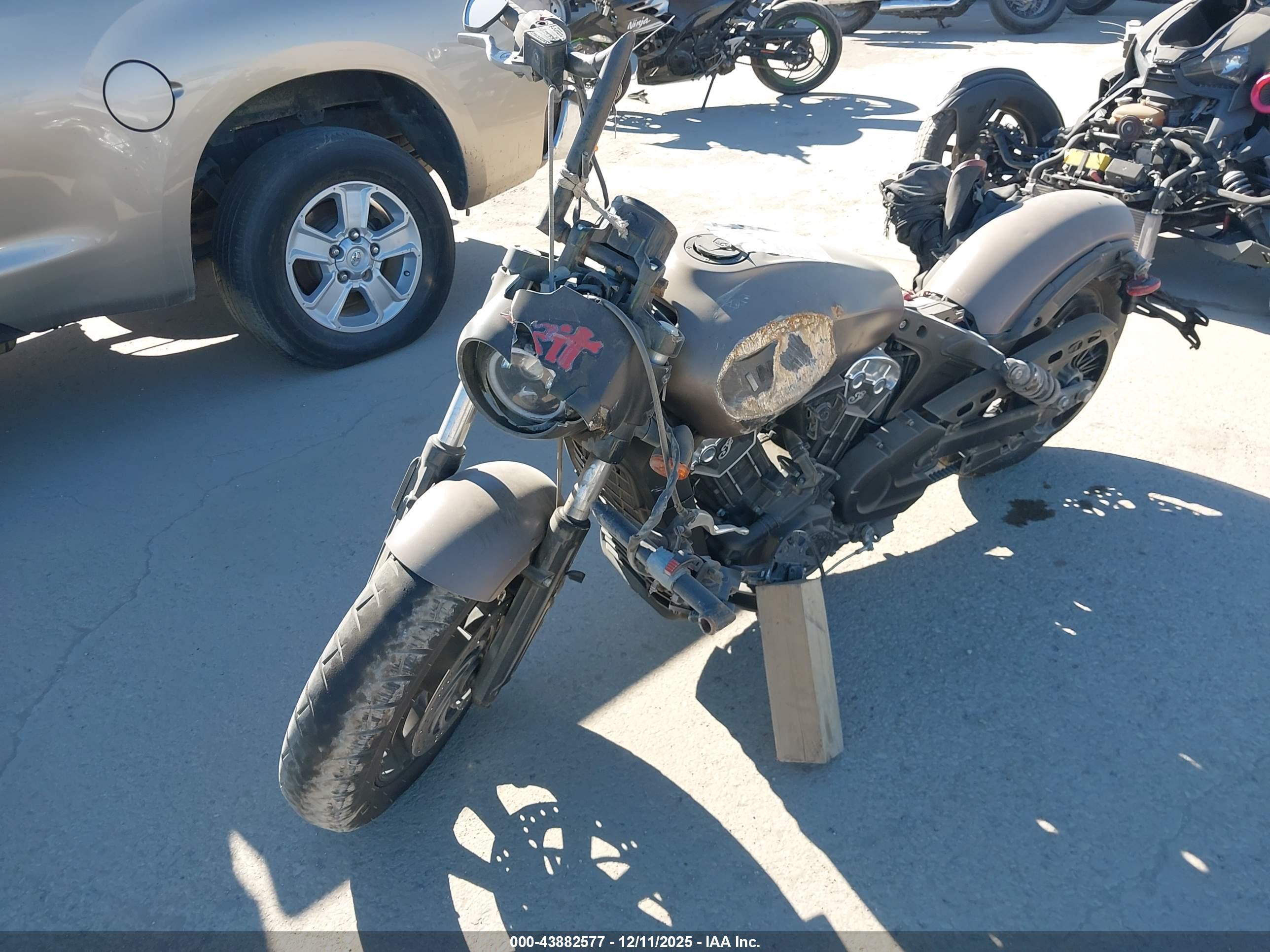 INDIAN MOTORCYCLE image 2