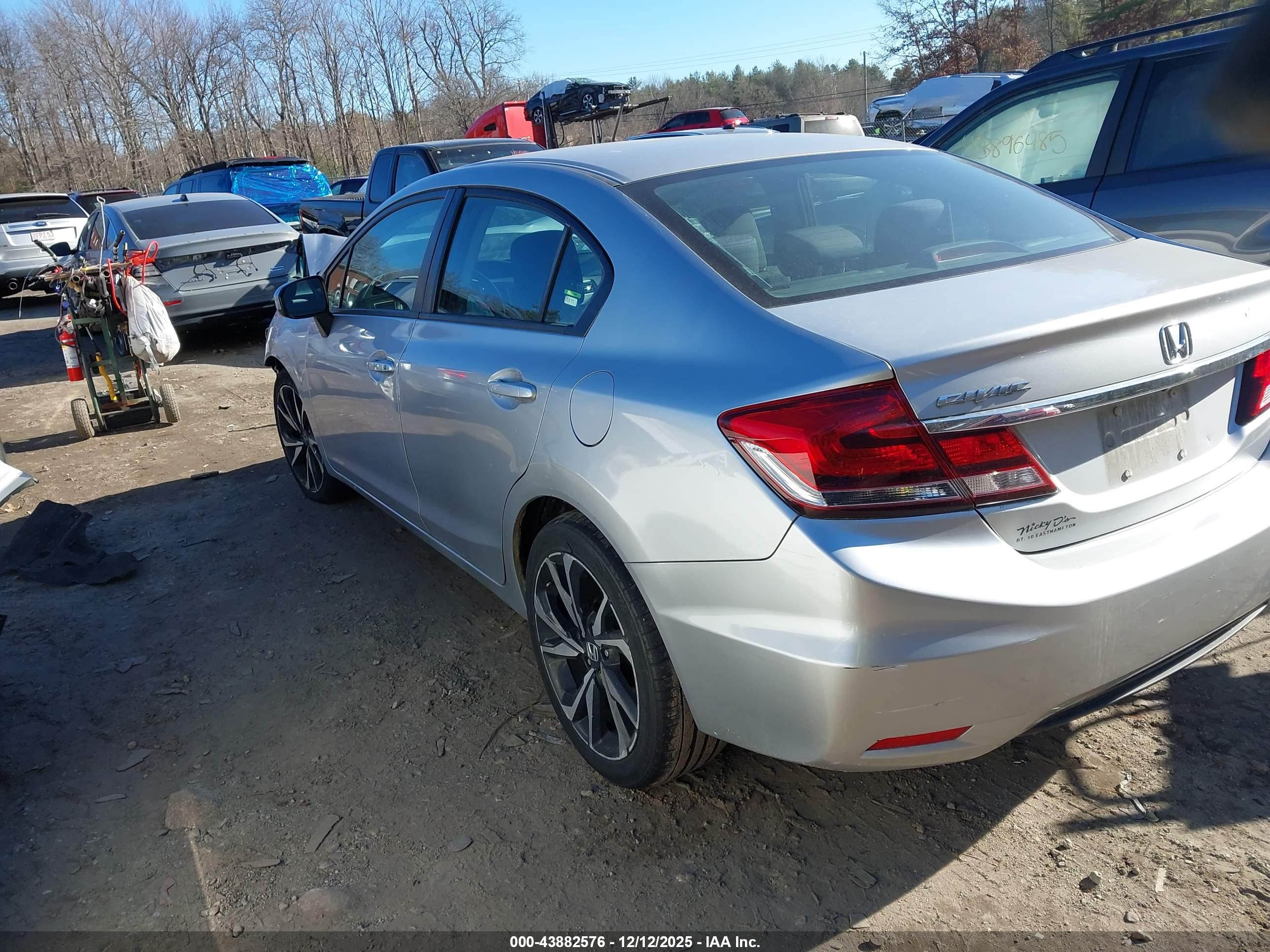 HONDA CIVIC image 3