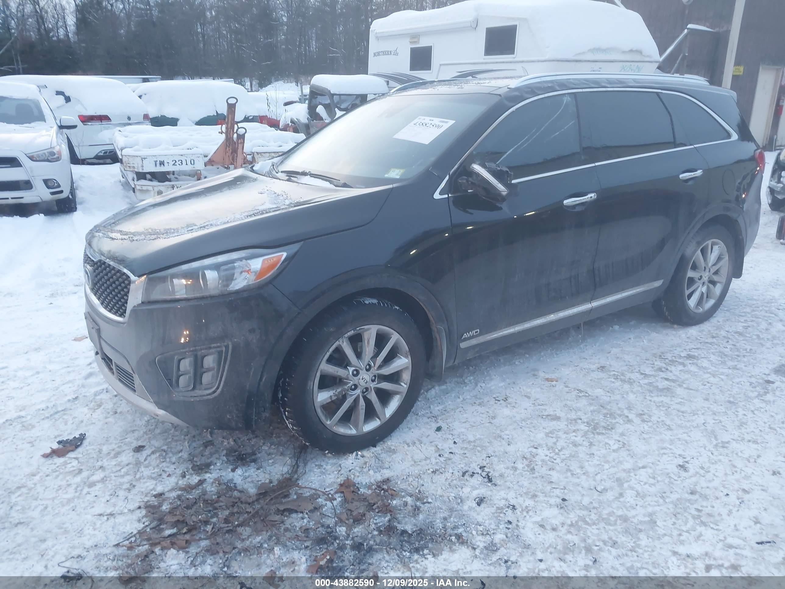 KIA SORENTO image 2