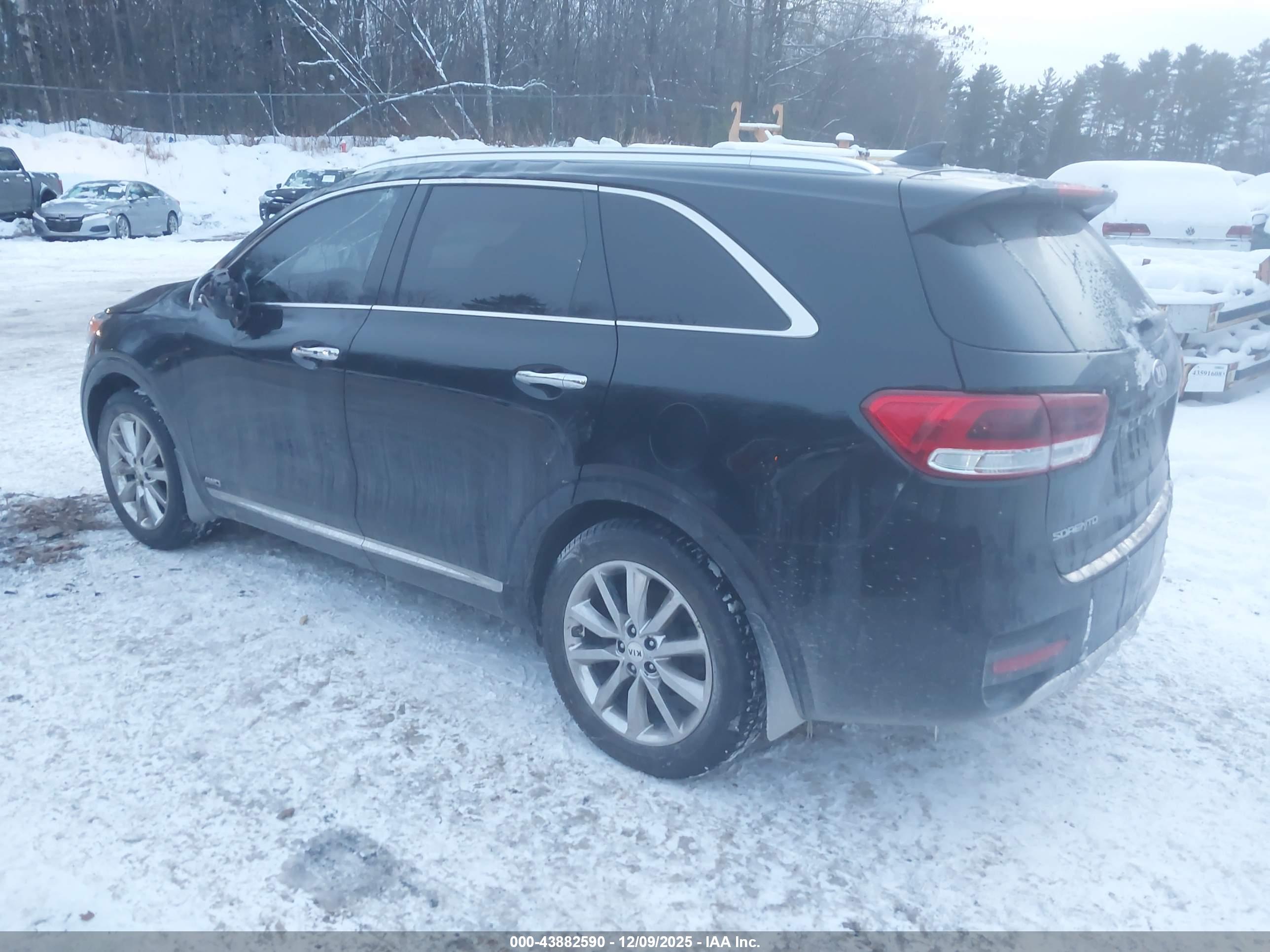 KIA SORENTO image 3
