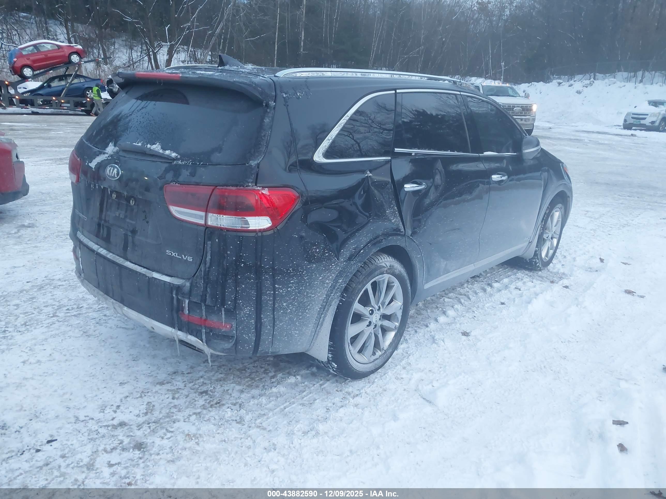 KIA SORENTO image 4