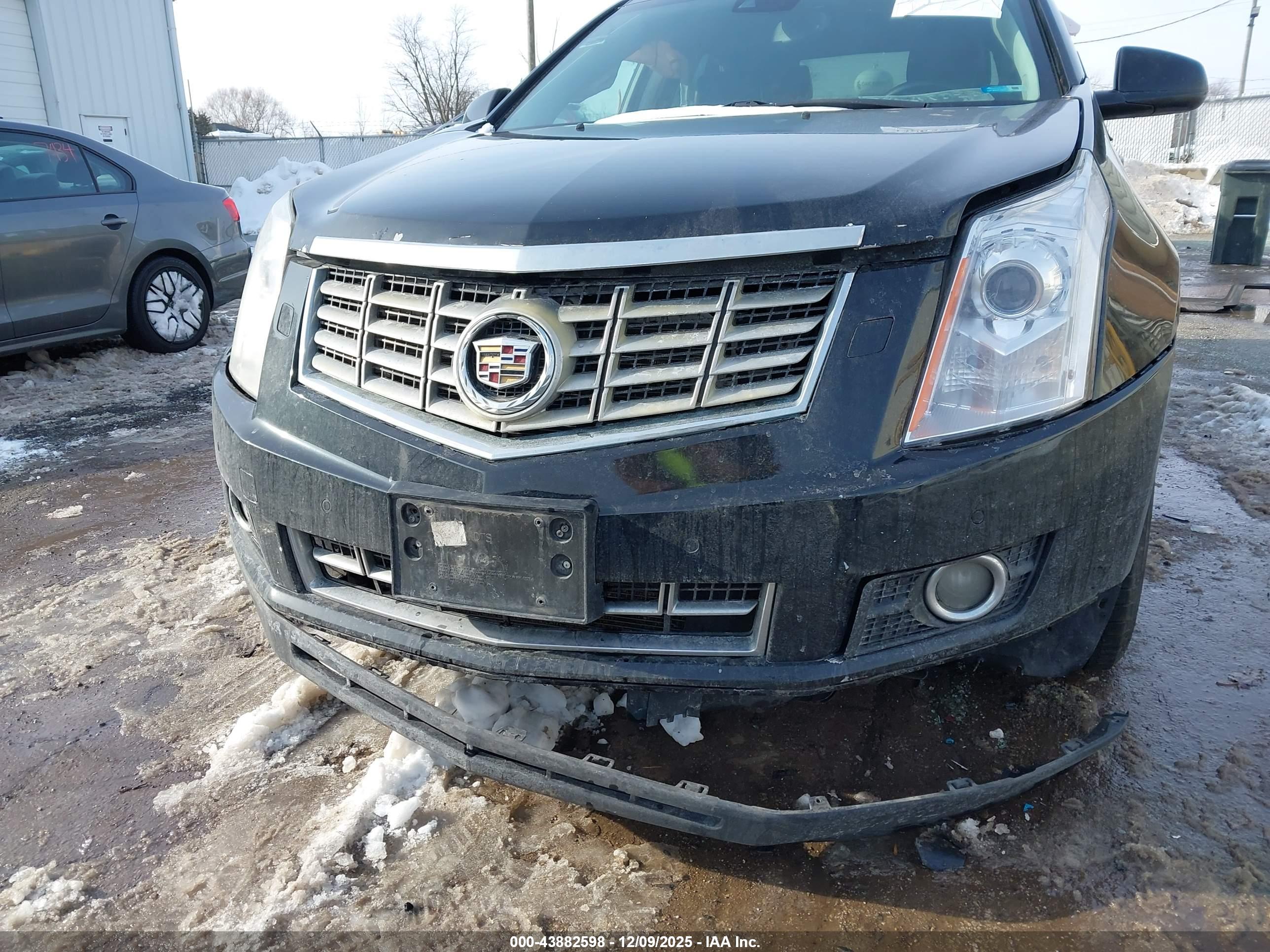 CADILLAC SRX image 6