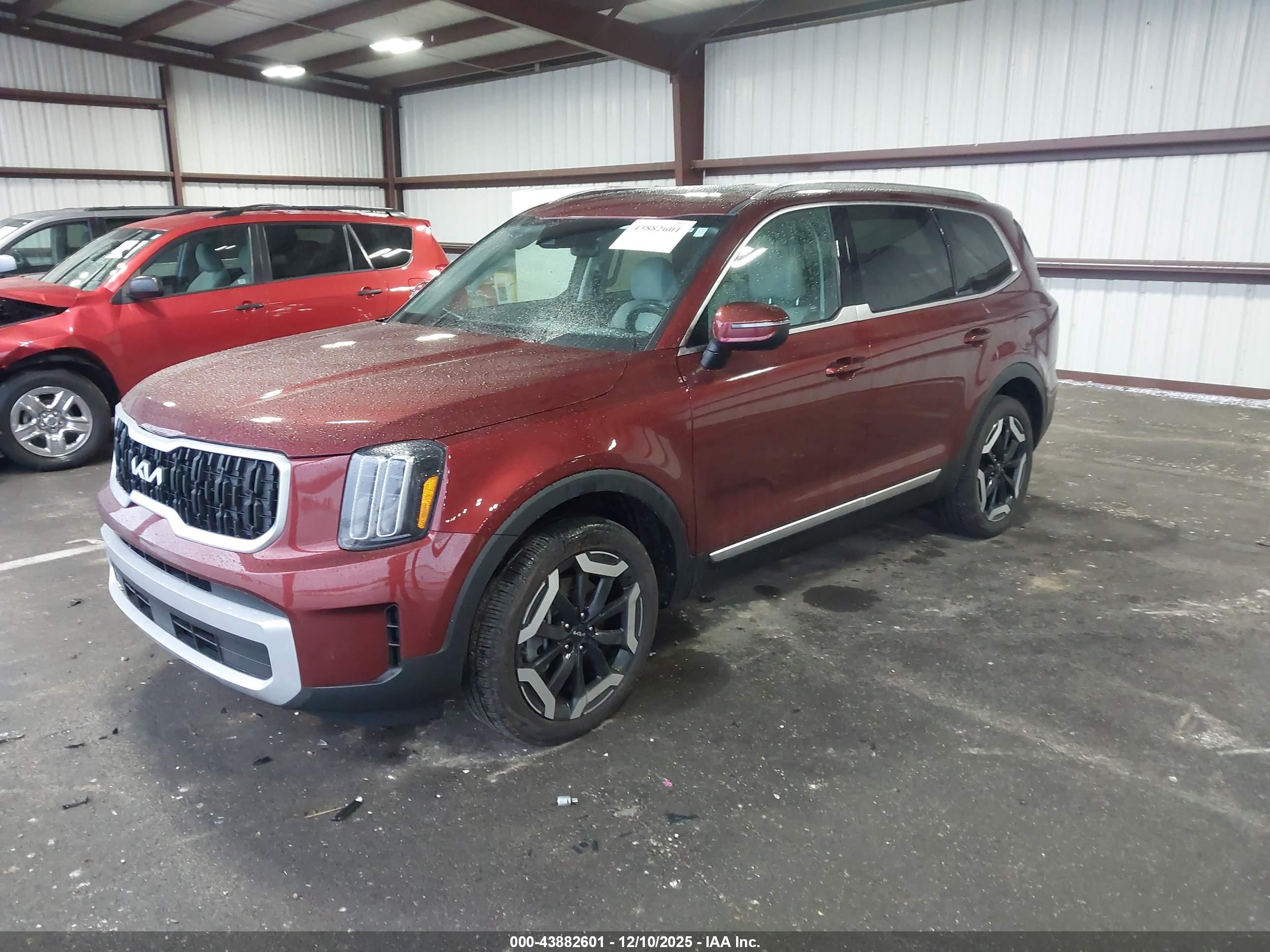 KIA TELLURIDE image 2
