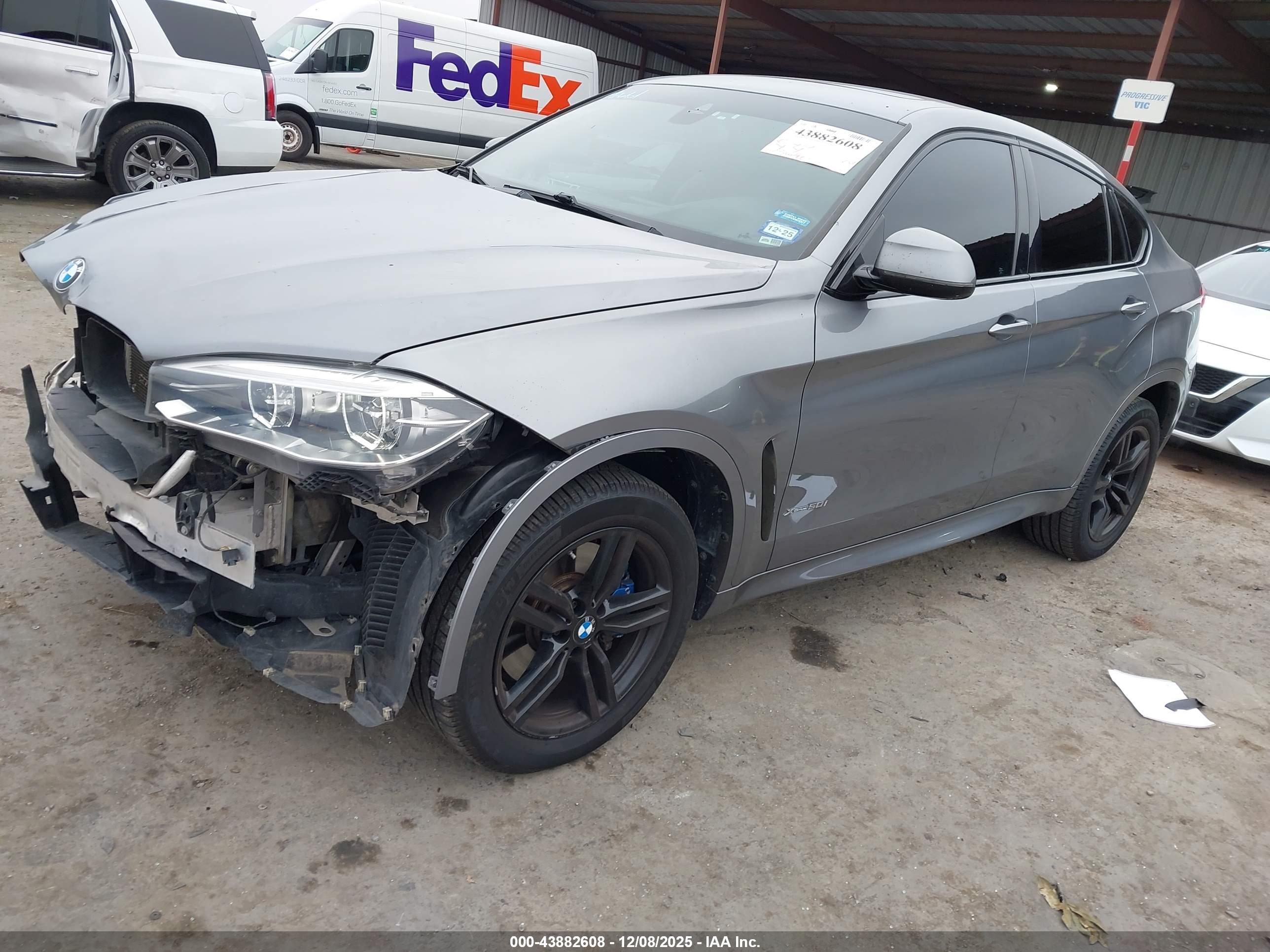 BMW X6 image 2