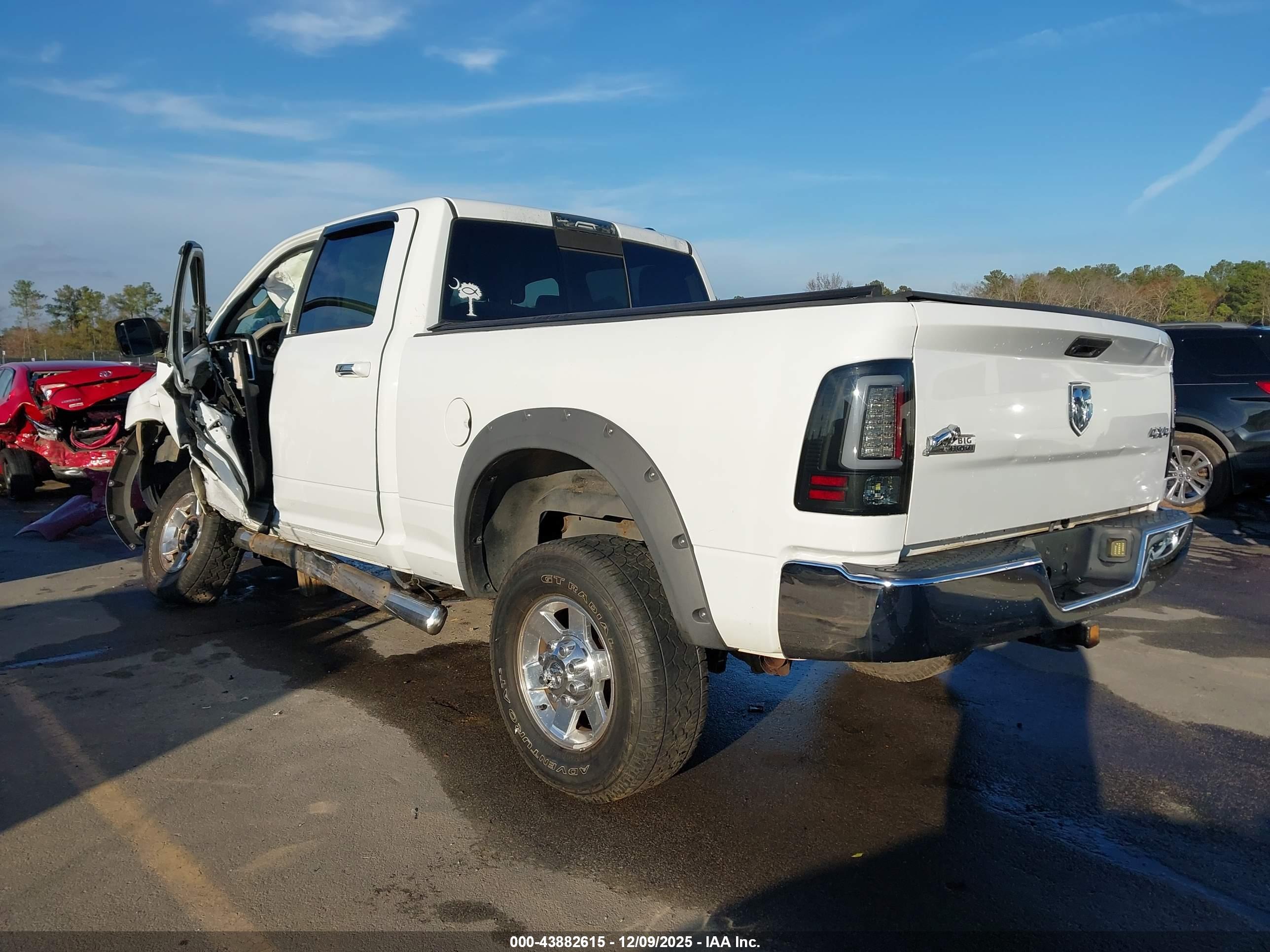 RAM 2500 image 3