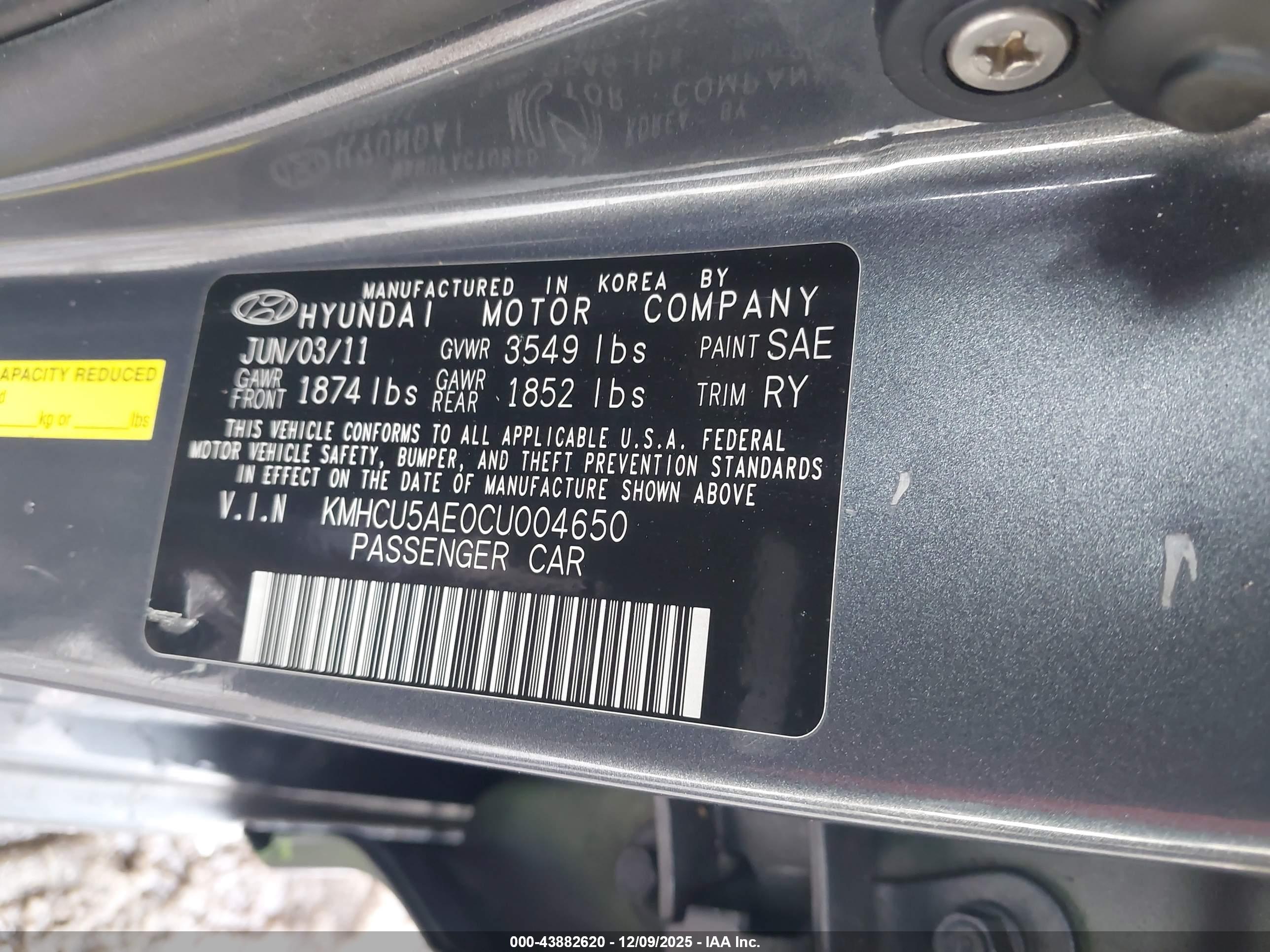 HYUNDAI ACCENT image 9
