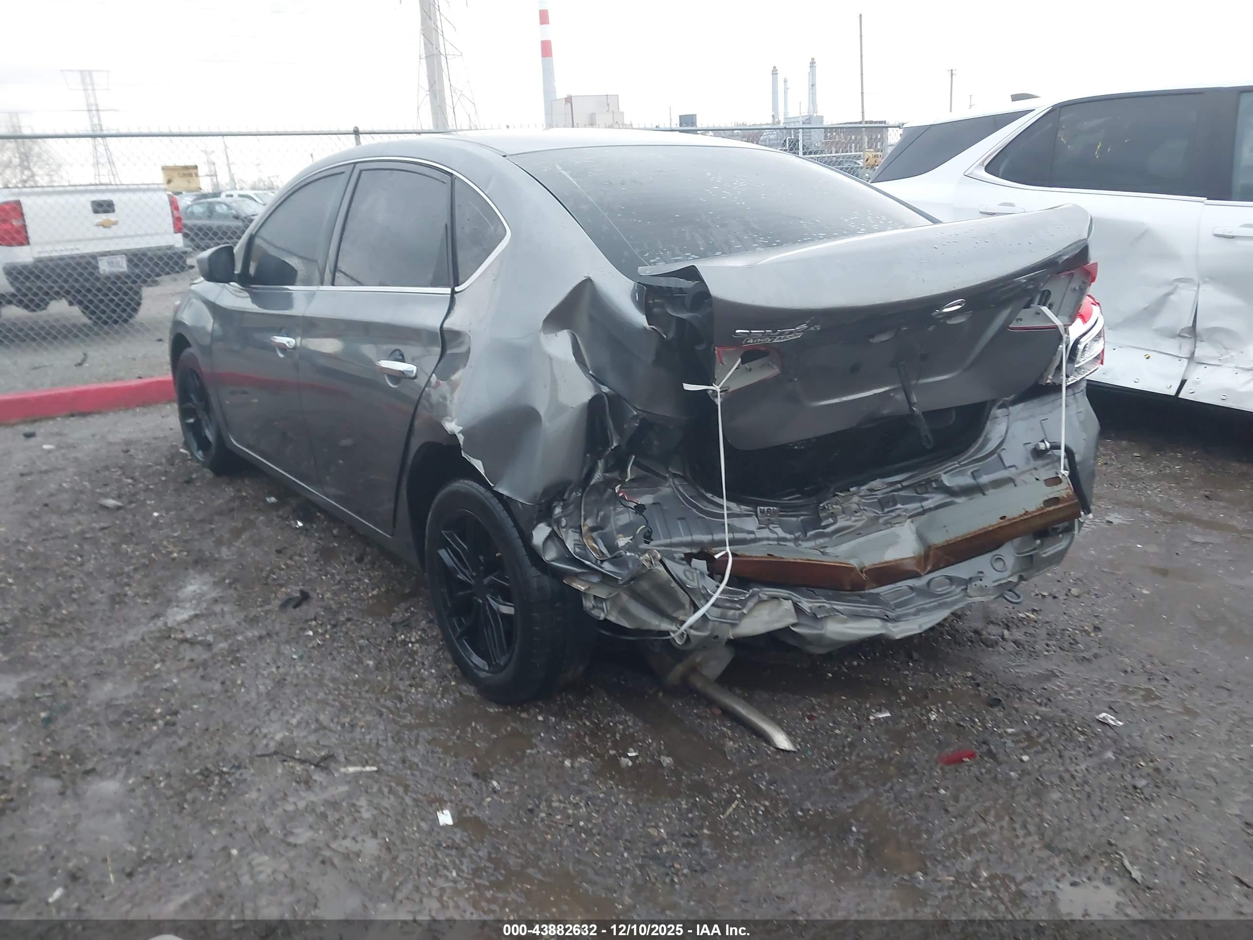 NISSAN SENTRA image 3