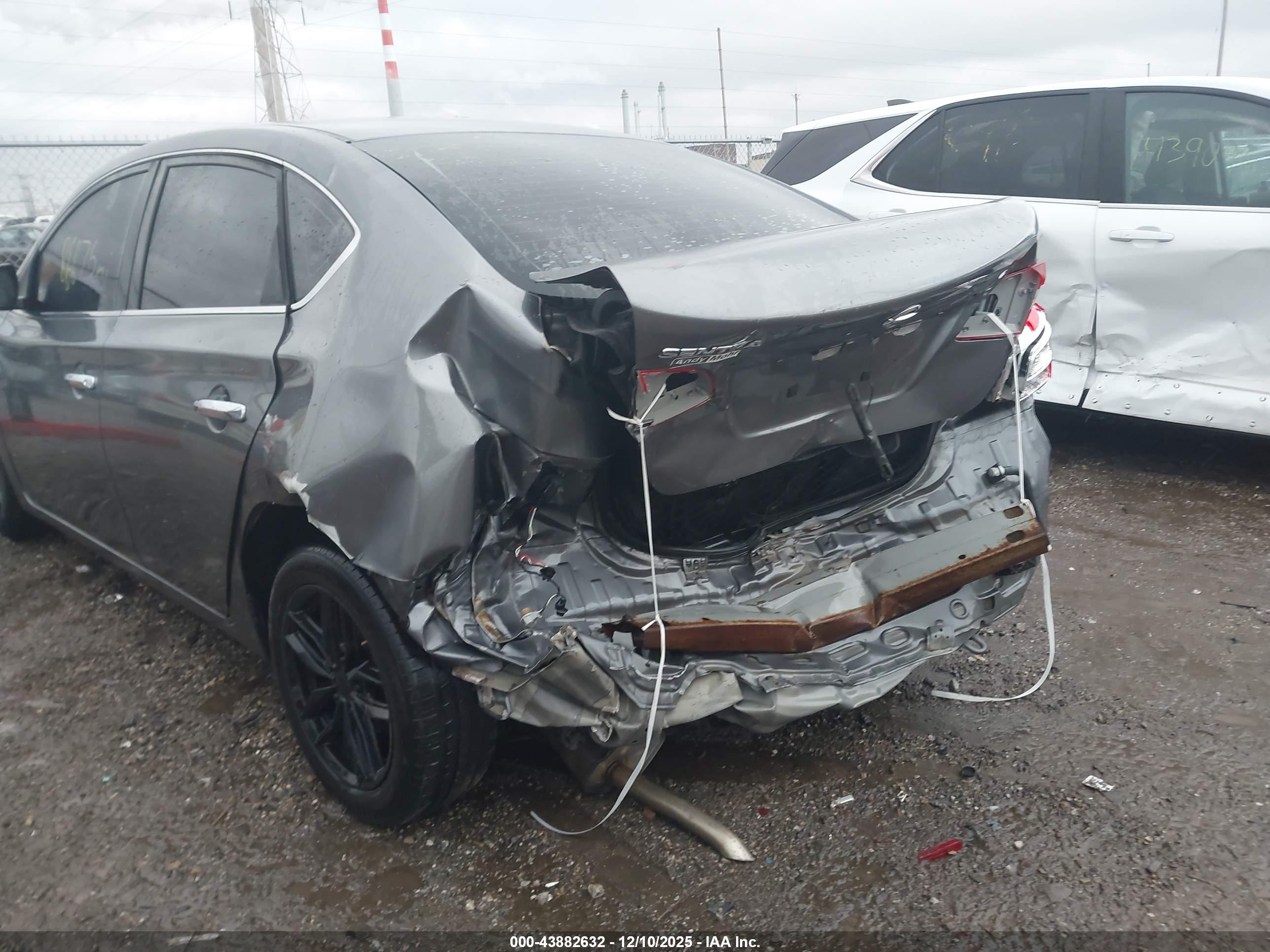 NISSAN SENTRA image 6