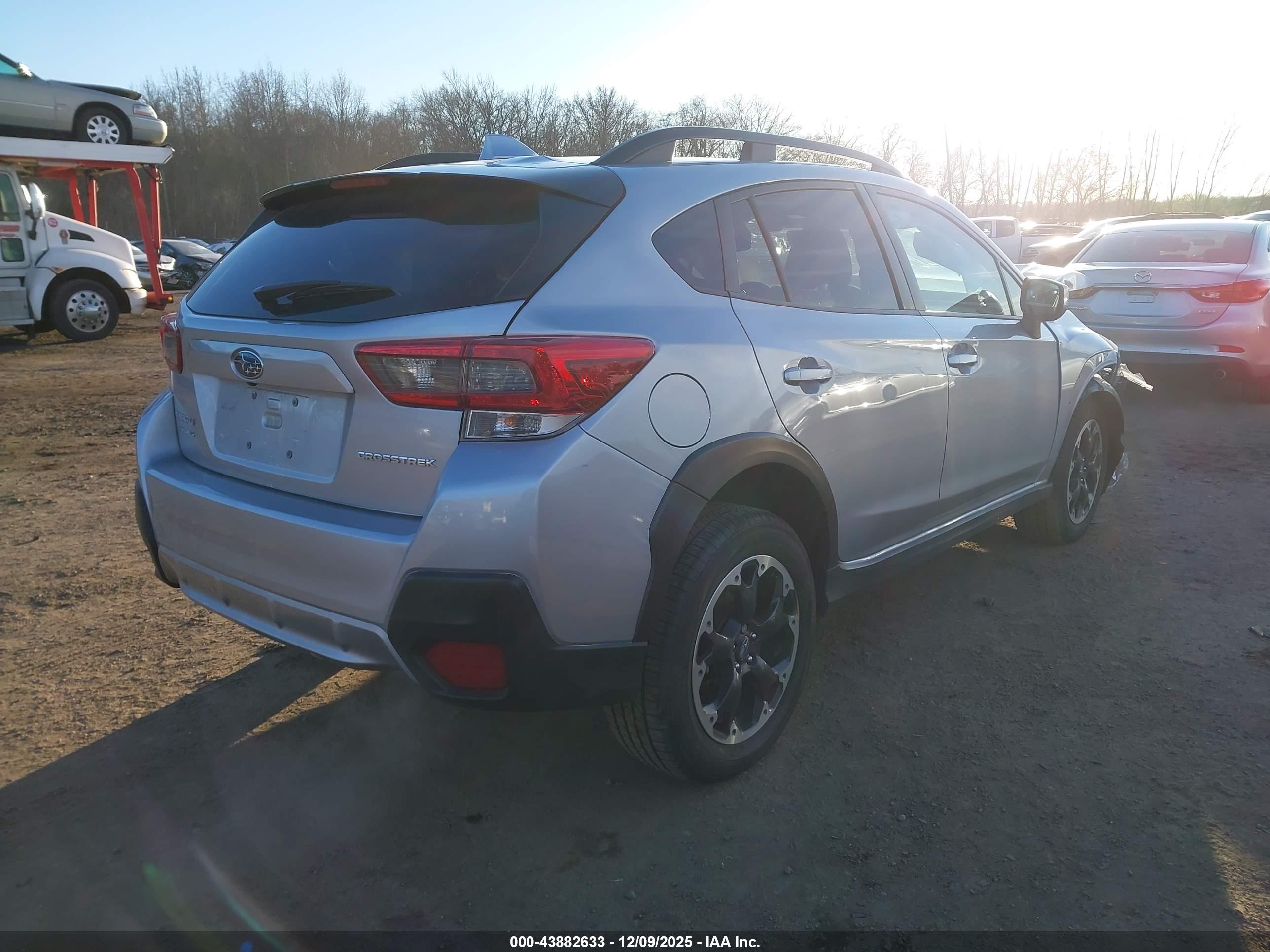 SUBARU CROSSTREK image 4