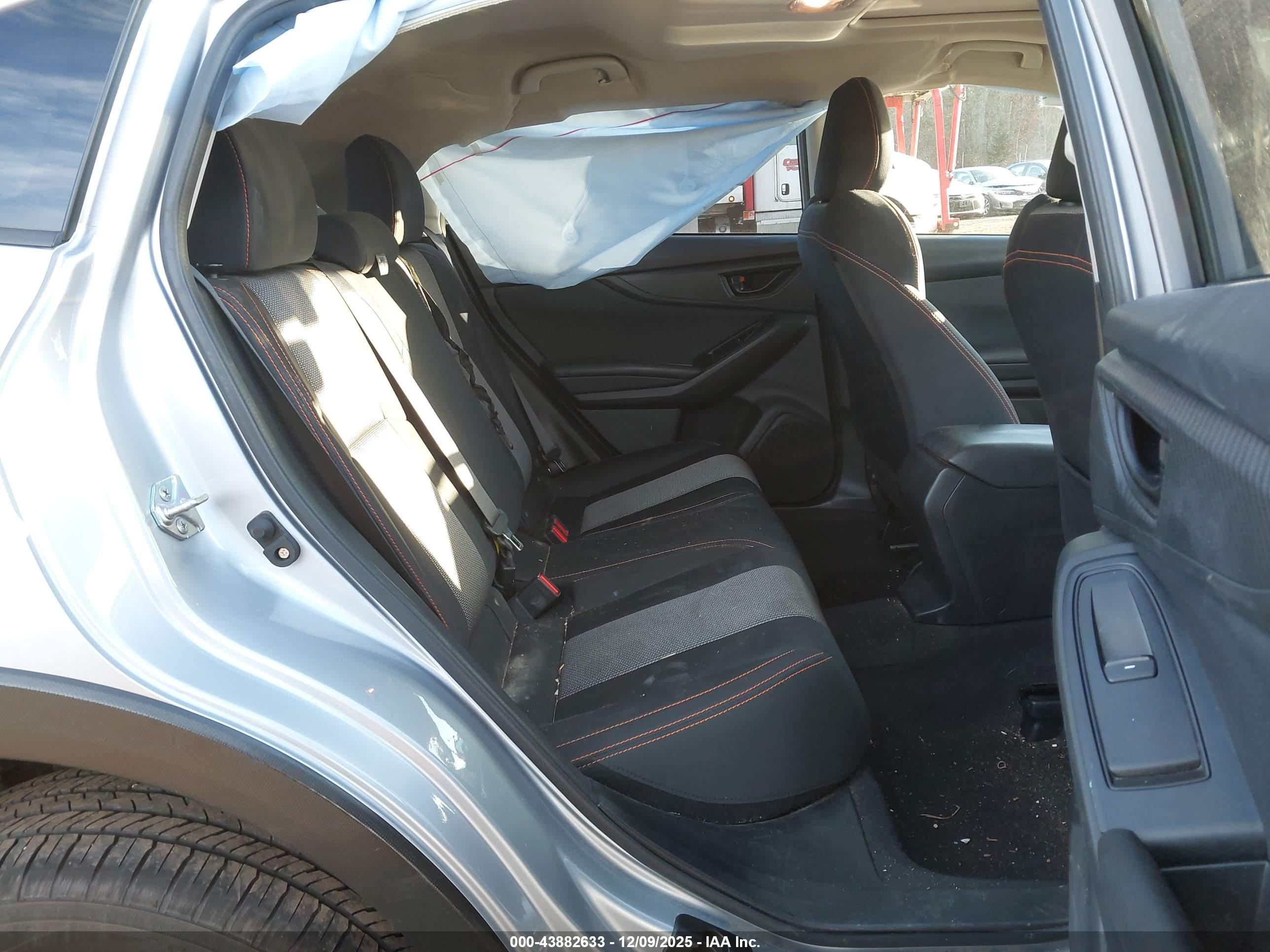 SUBARU CROSSTREK image 8