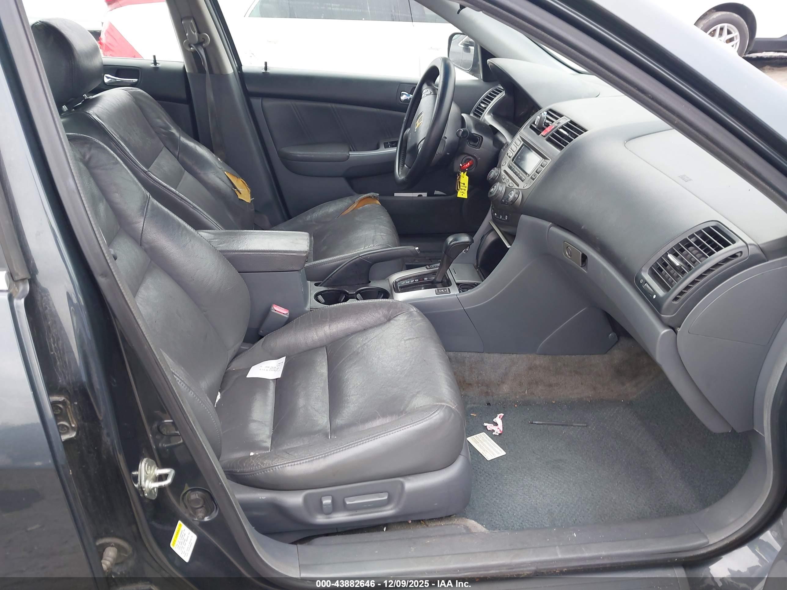 HONDA ACCORD image 5