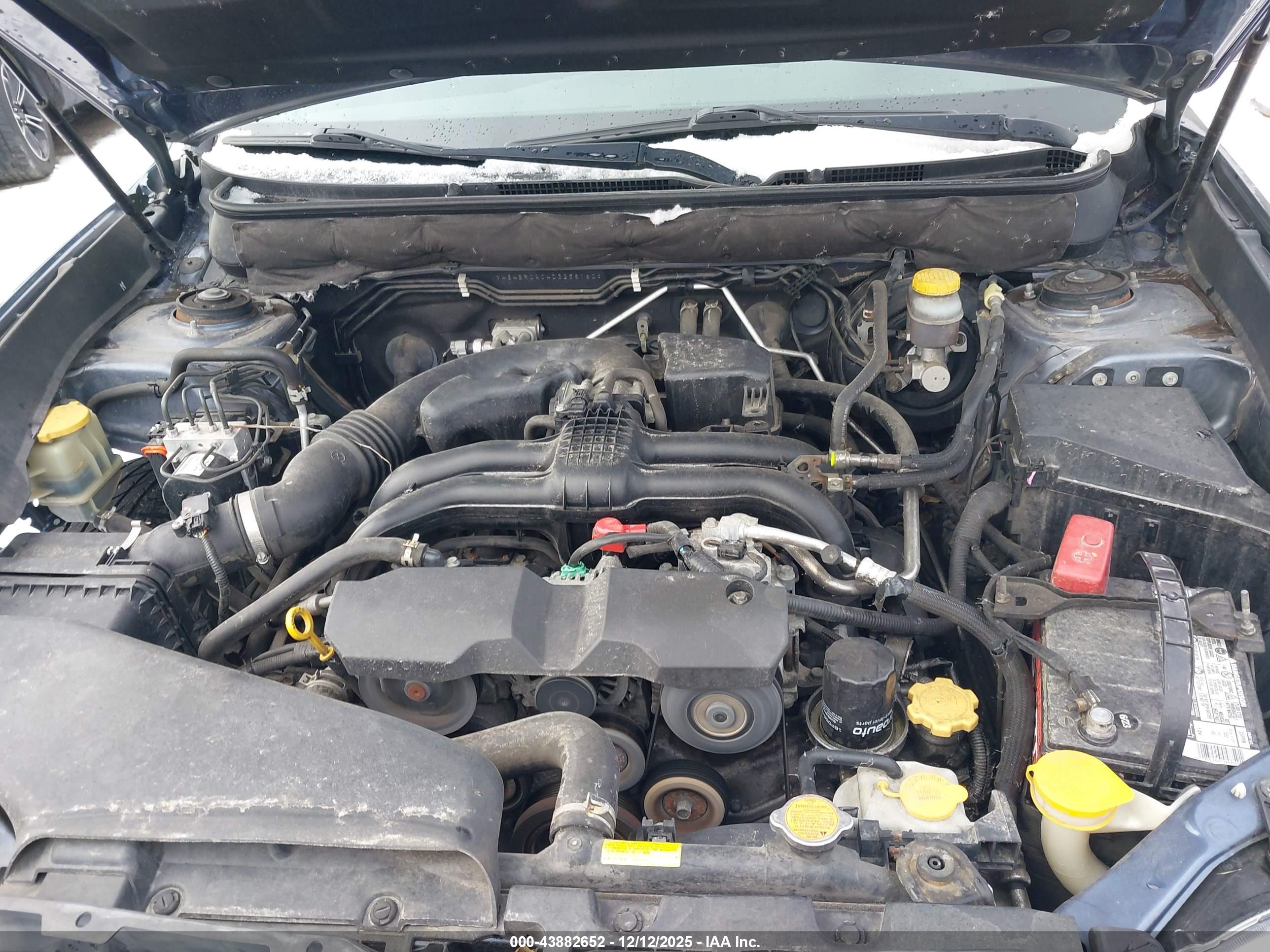 SUBARU OUTBACK image 10