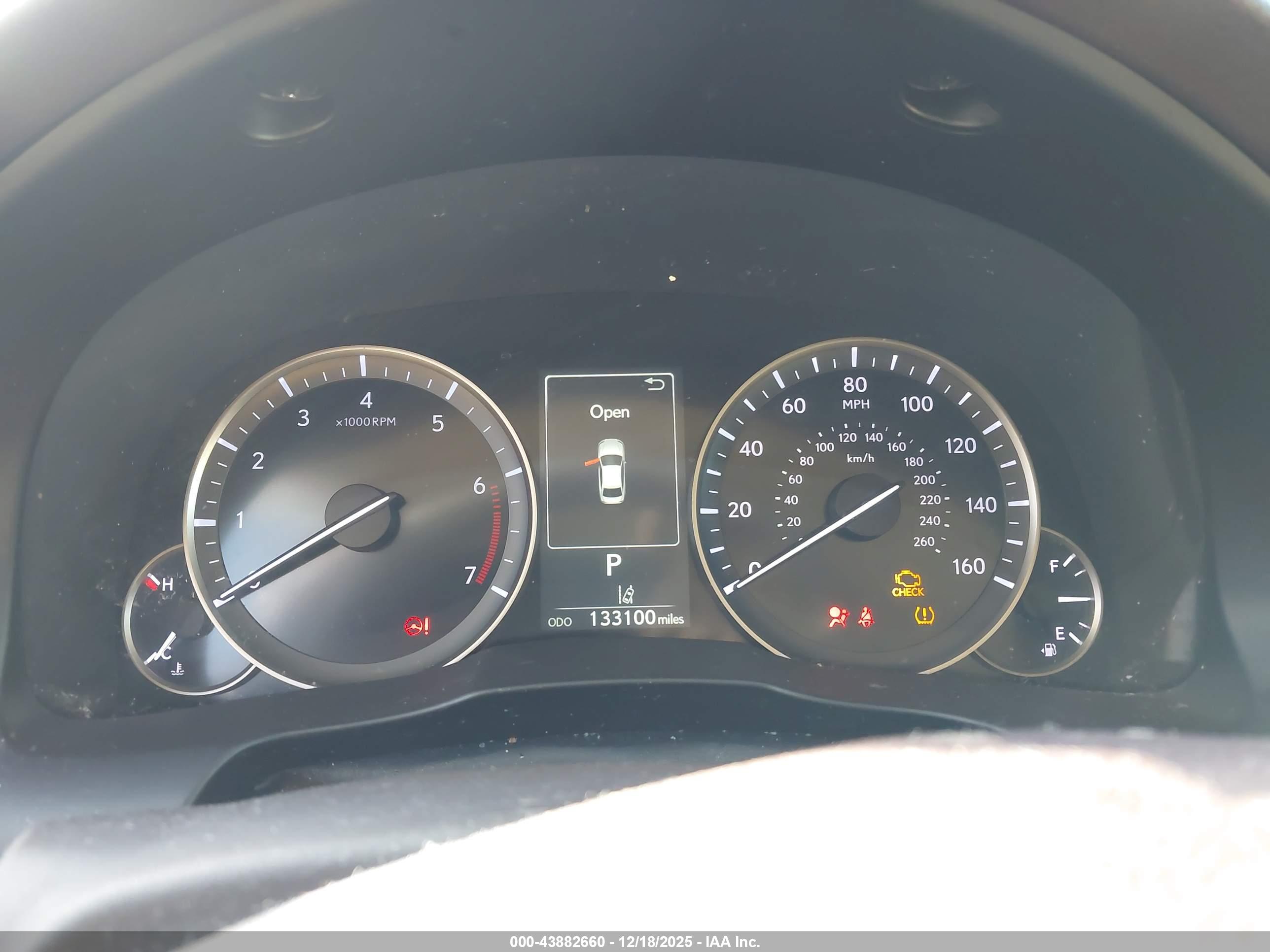 LEXUS ES image 7