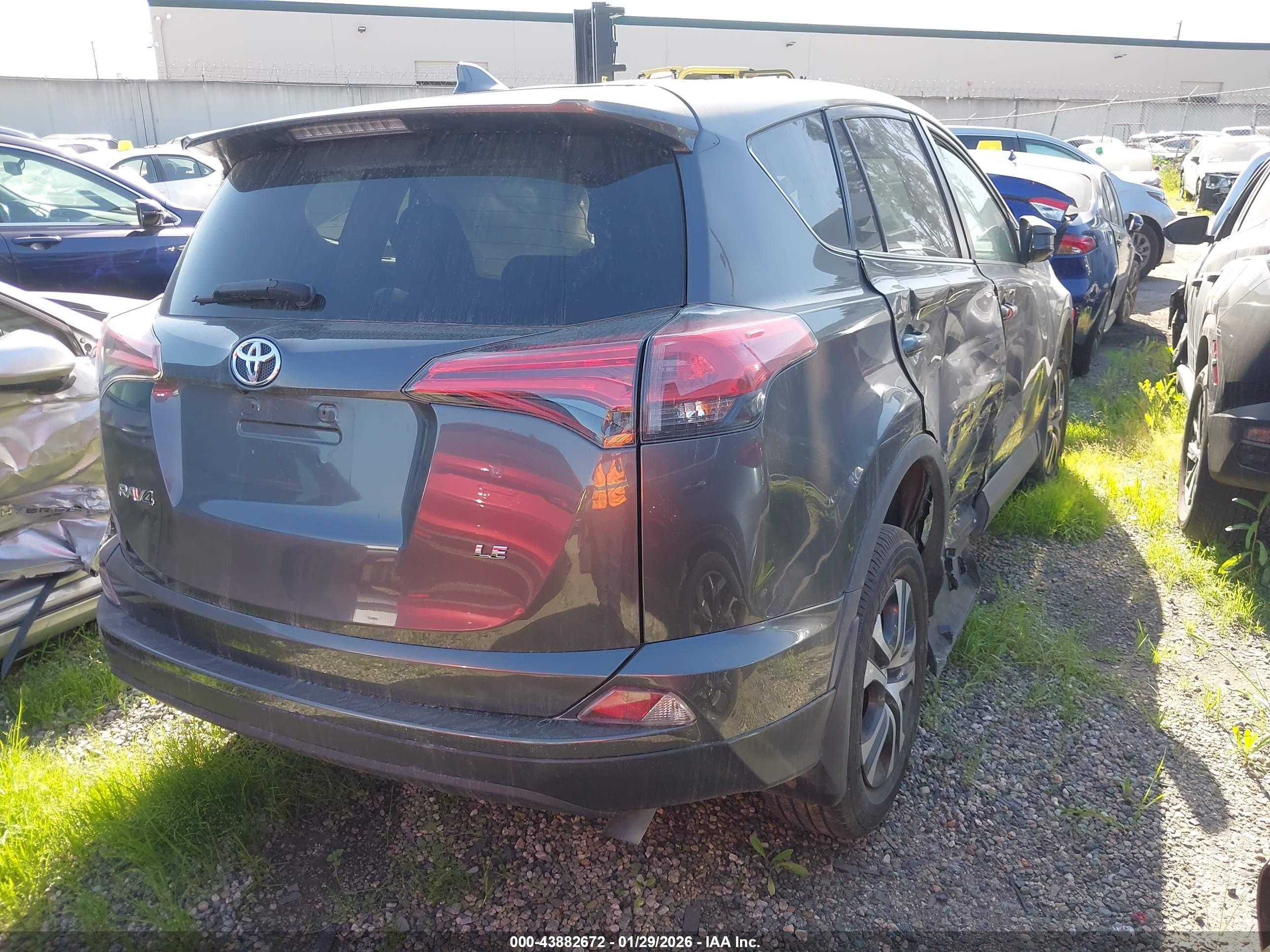 TOYOTA RAV4 image 4