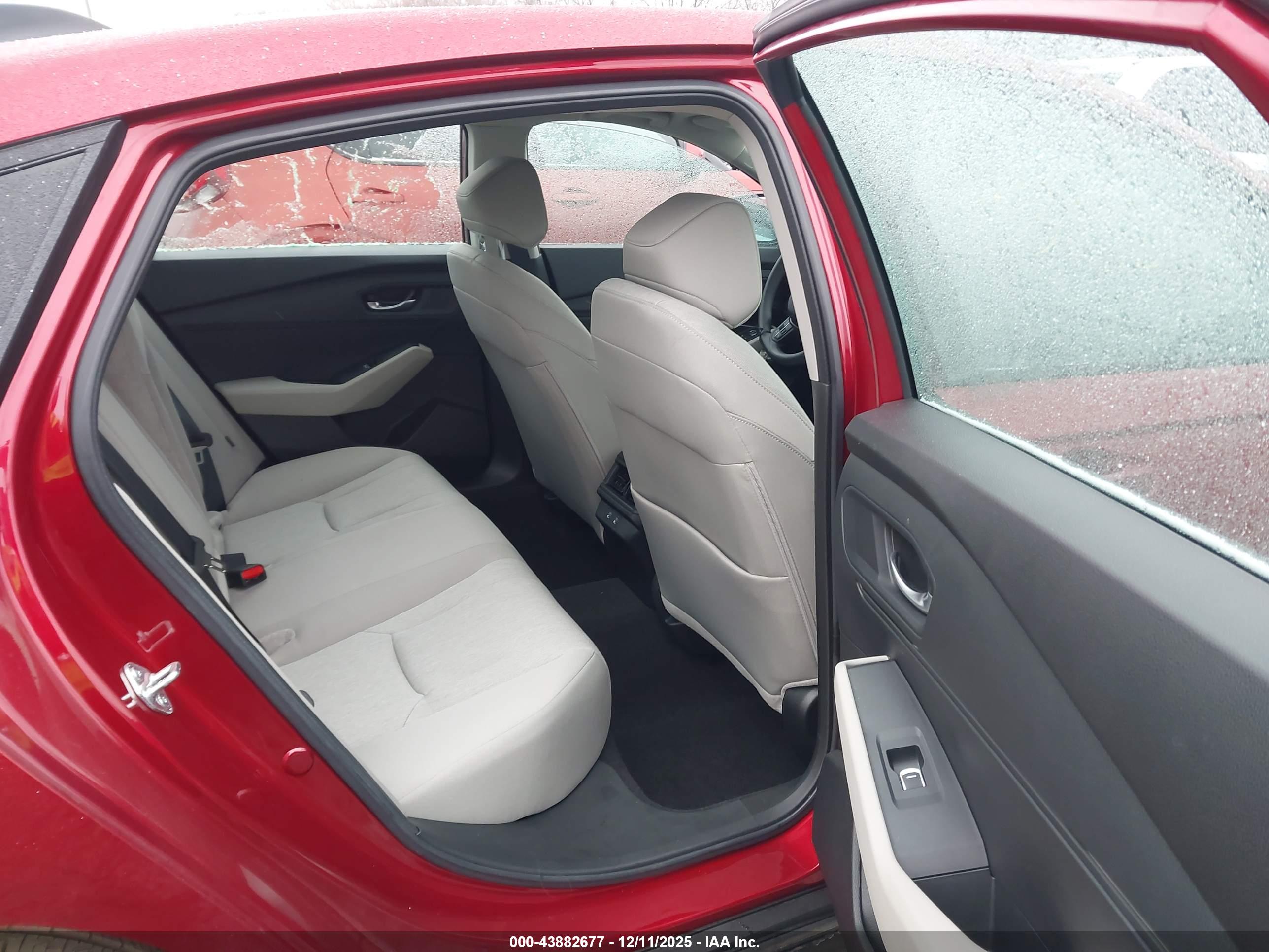 HONDA ACCORD image 8