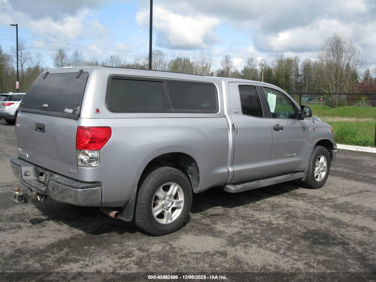 TOYOTA TUNDRA image 4